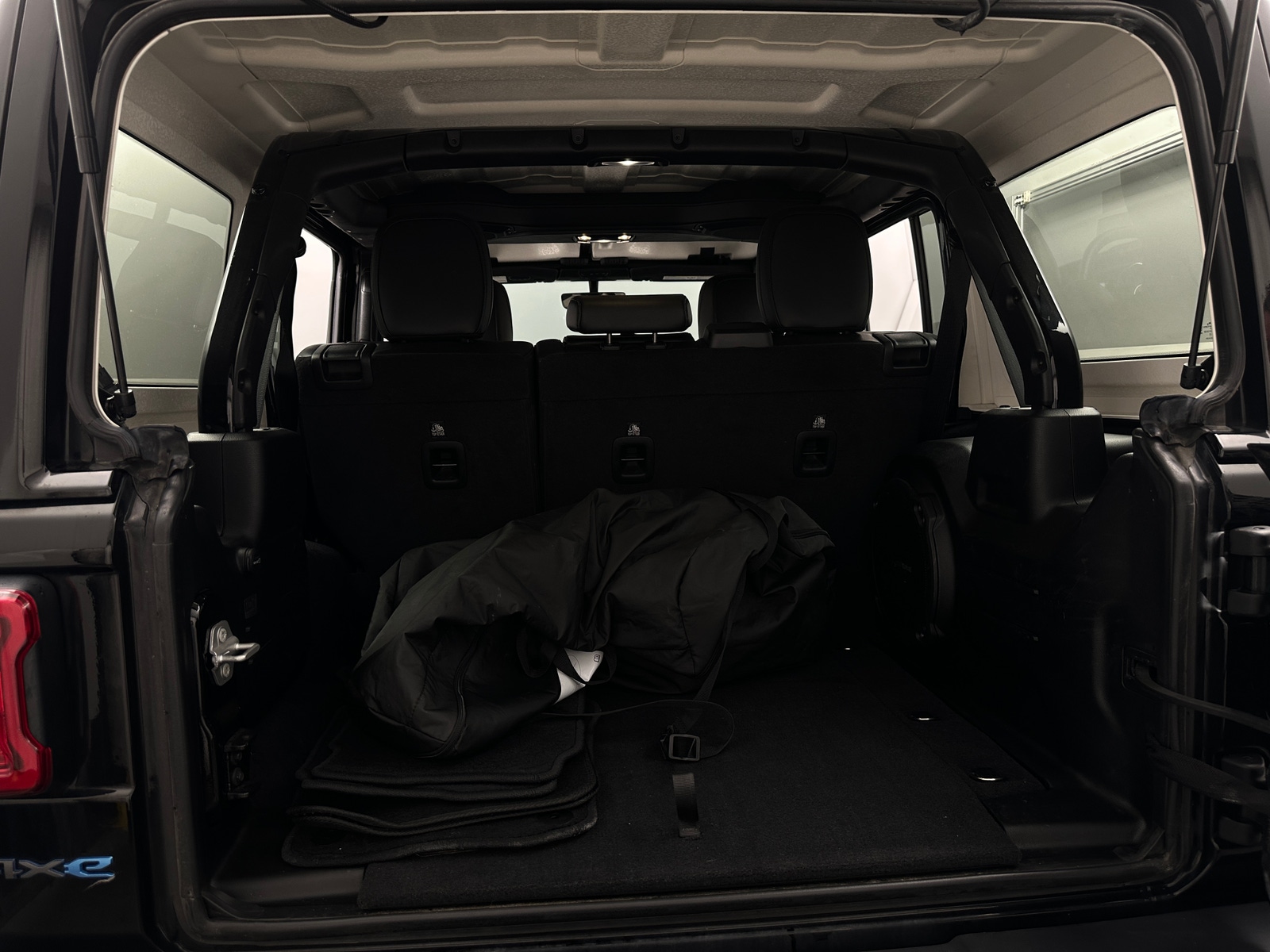 Thumbnail: 2021 Jeep Wrangler - 6
