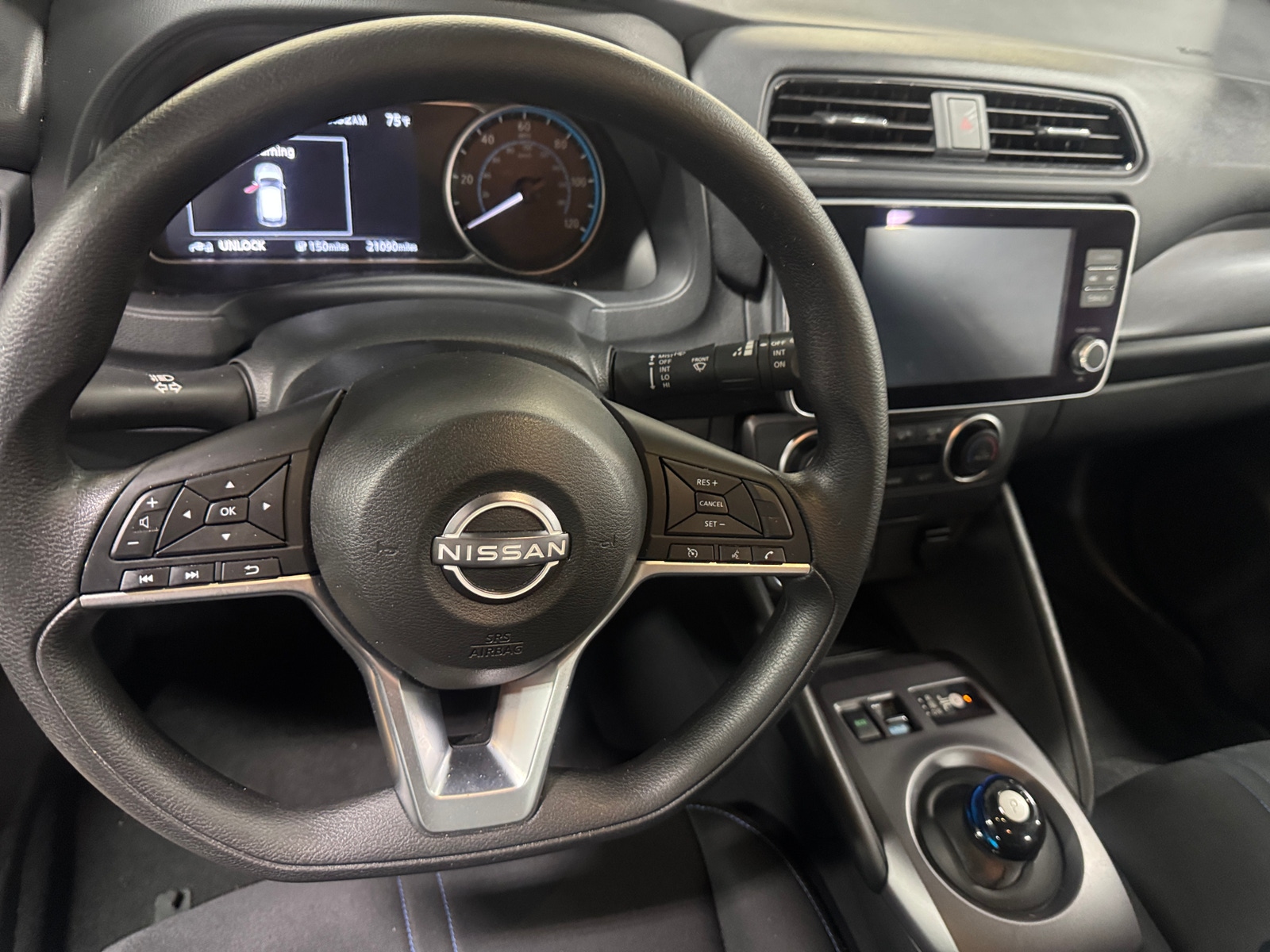 Thumbnail: 2023 Nissan Leaf - 5