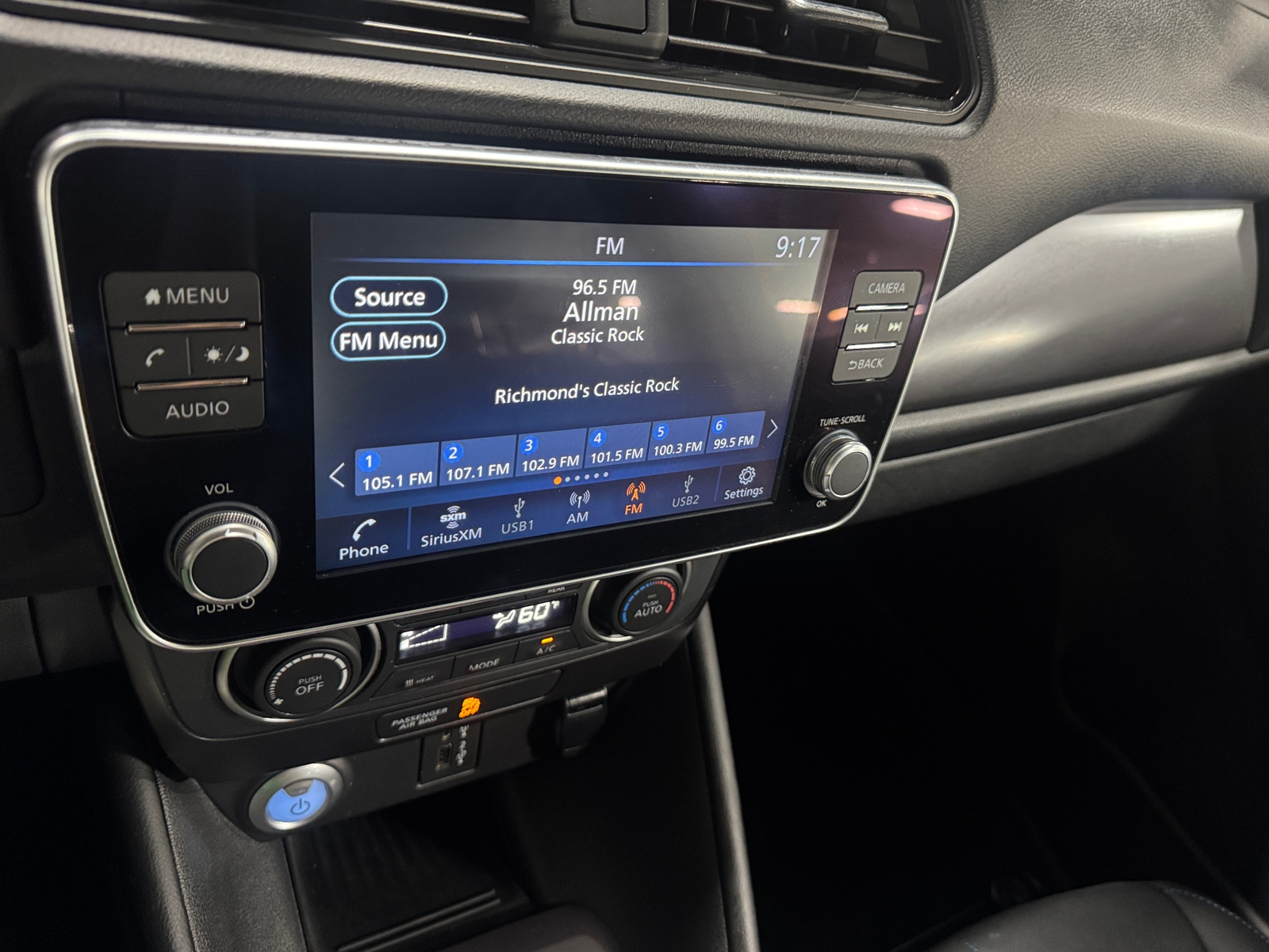 Thumbnail: 2023 Nissan Leaf - 4