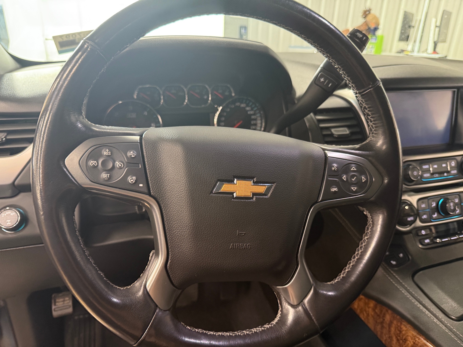 Thumbnail: 2020 Chevrolet Suburban - 4