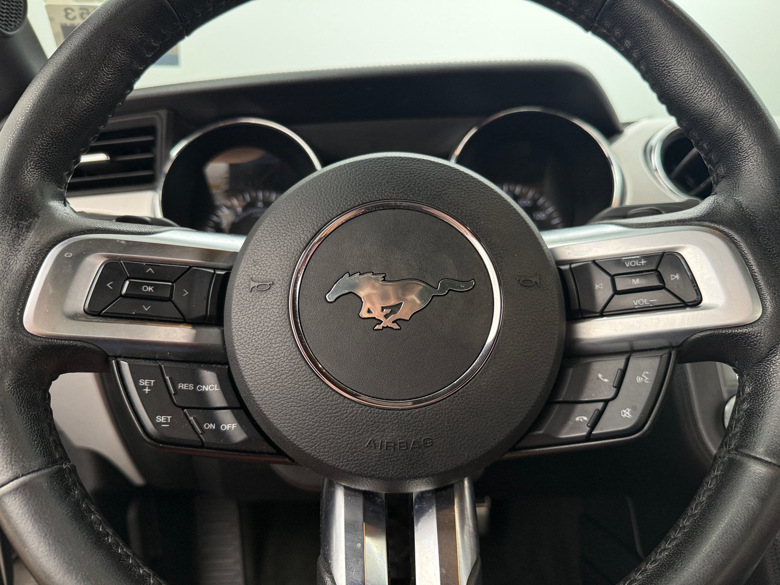 Thumbnail: 2017 Ford Mustang - 3