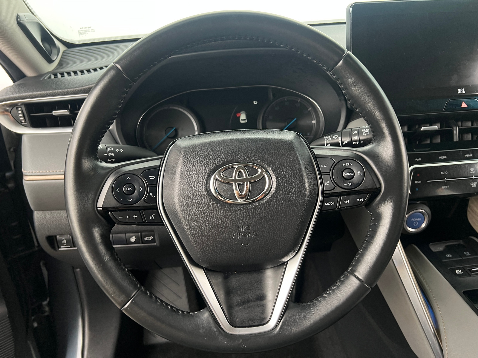 Thumbnail: 2021 Toyota Venza - 4