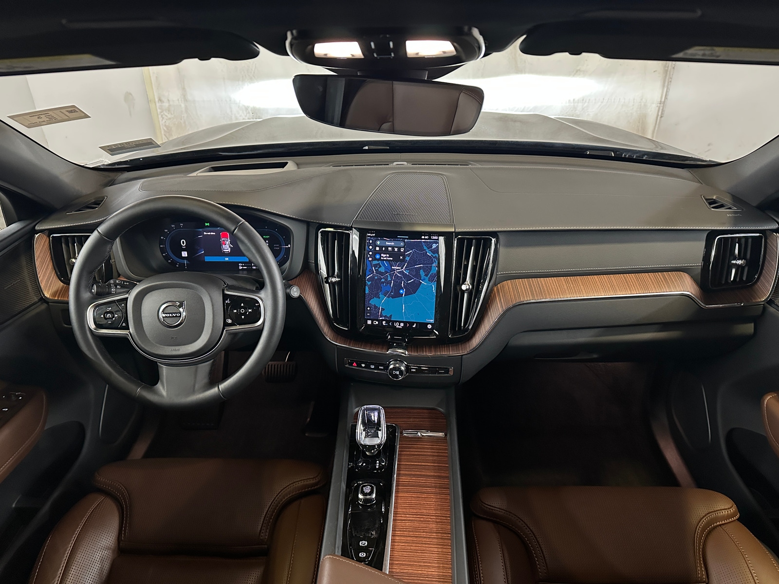 Thumbnail: 2025 Volvo XC60 - 2