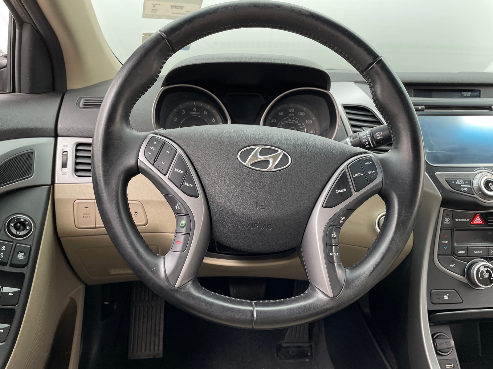Thumbnail: 2015 Hyundai Elantra - 4