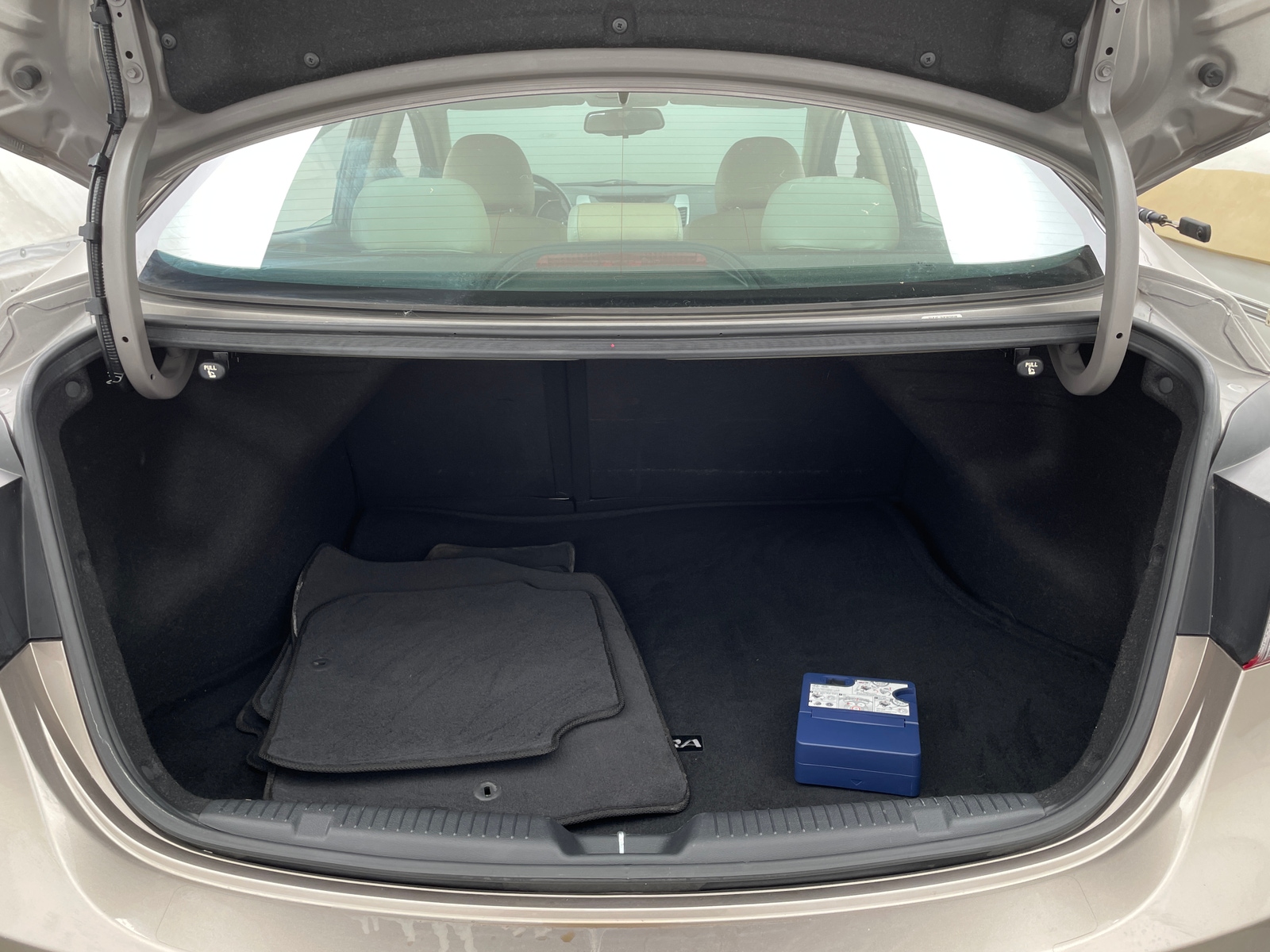 Thumbnail: 2015 Hyundai Elantra - 6