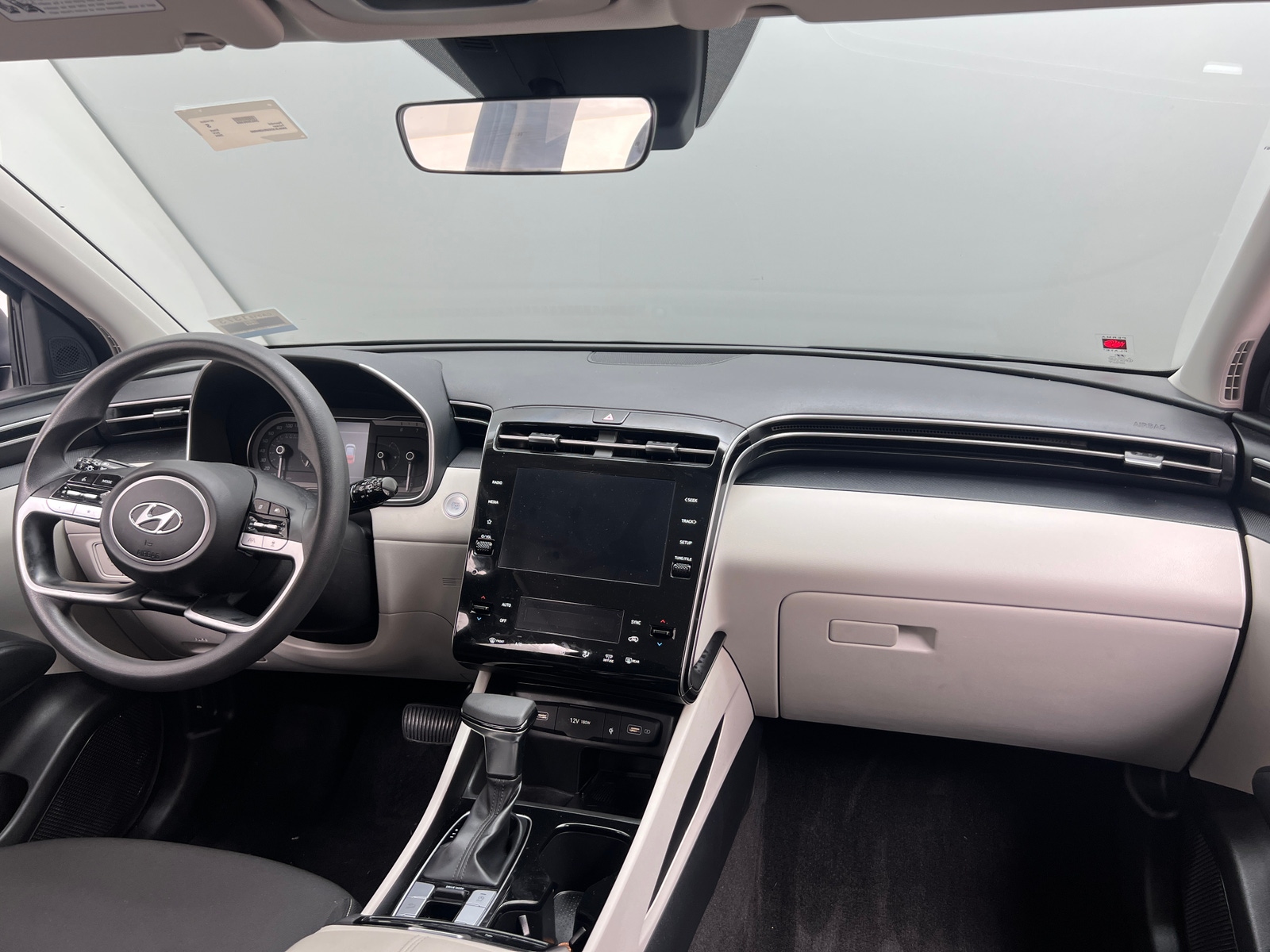 Thumbnail: 2024 Hyundai Tucson - 3
