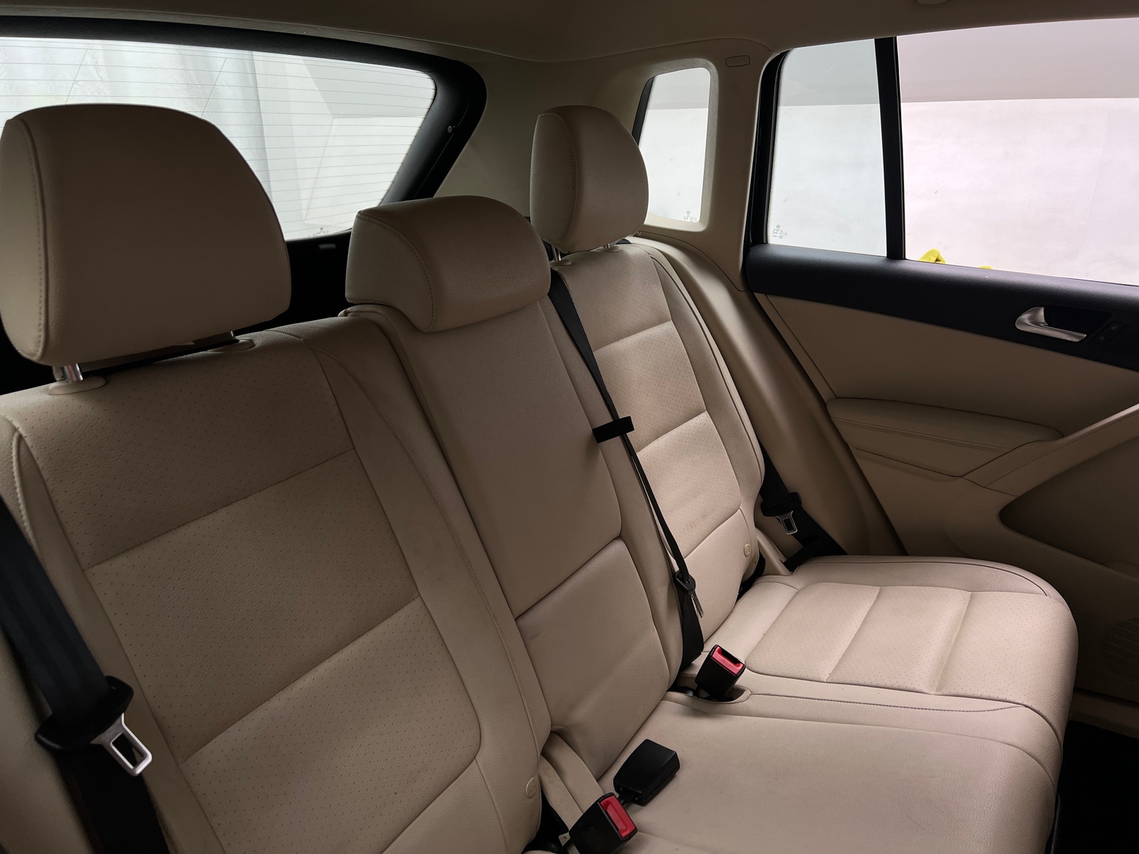 Thumbnail: 2017 Volkswagen Tiguan - 6
