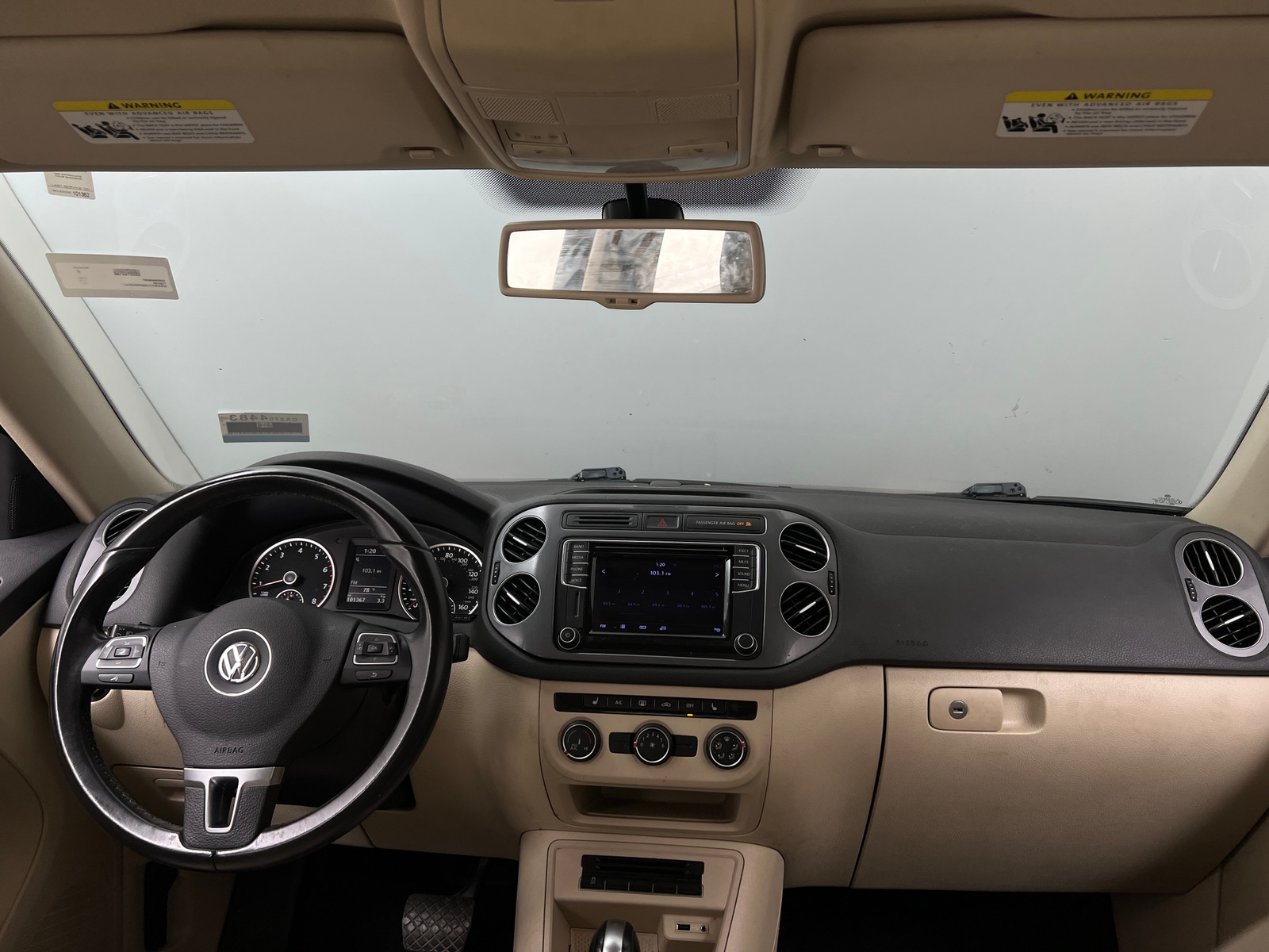 Thumbnail: 2017 Volkswagen Tiguan - 3