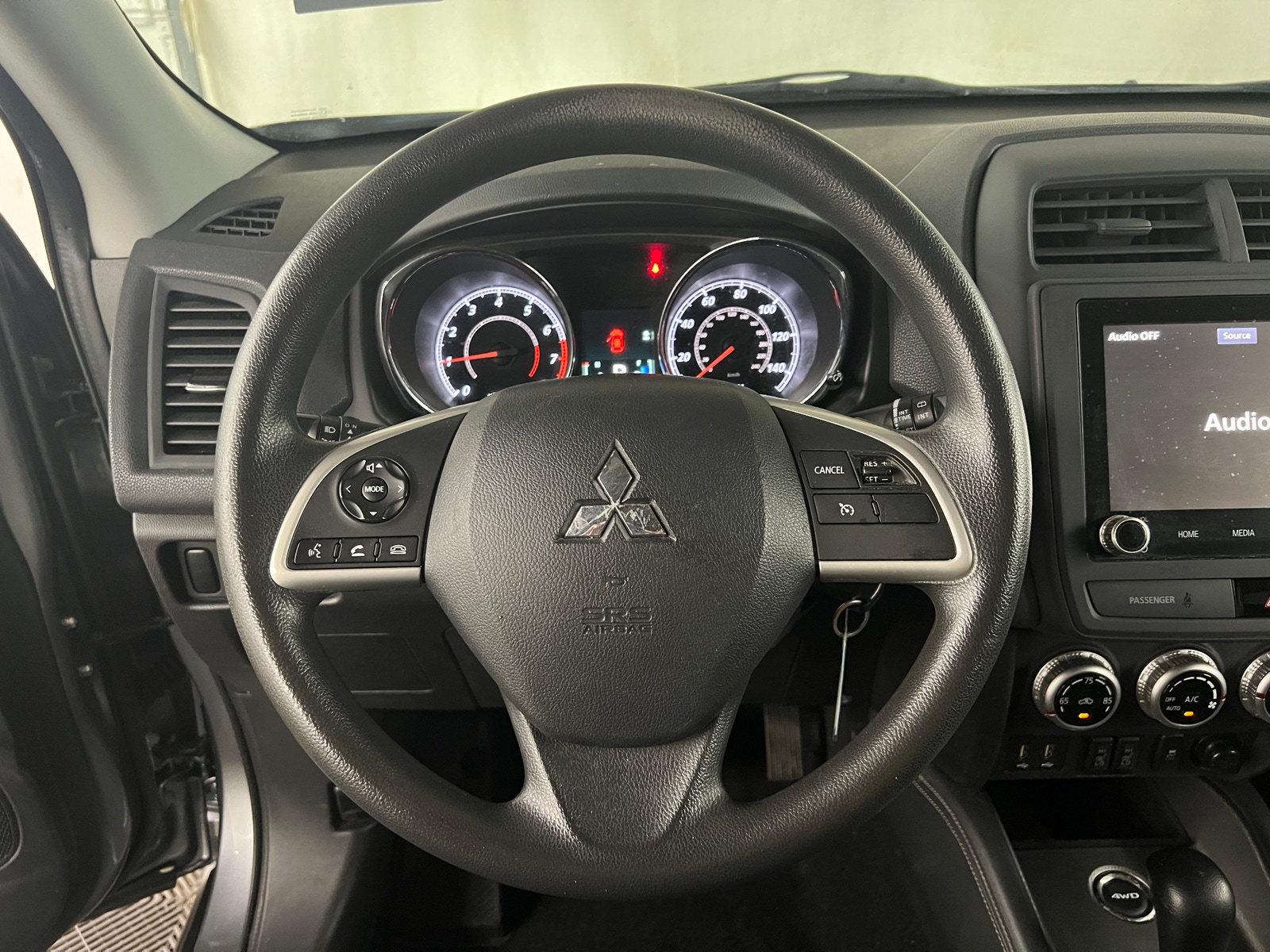 Thumbnail: 2020 Mitsubishi Outlander Sport - 5