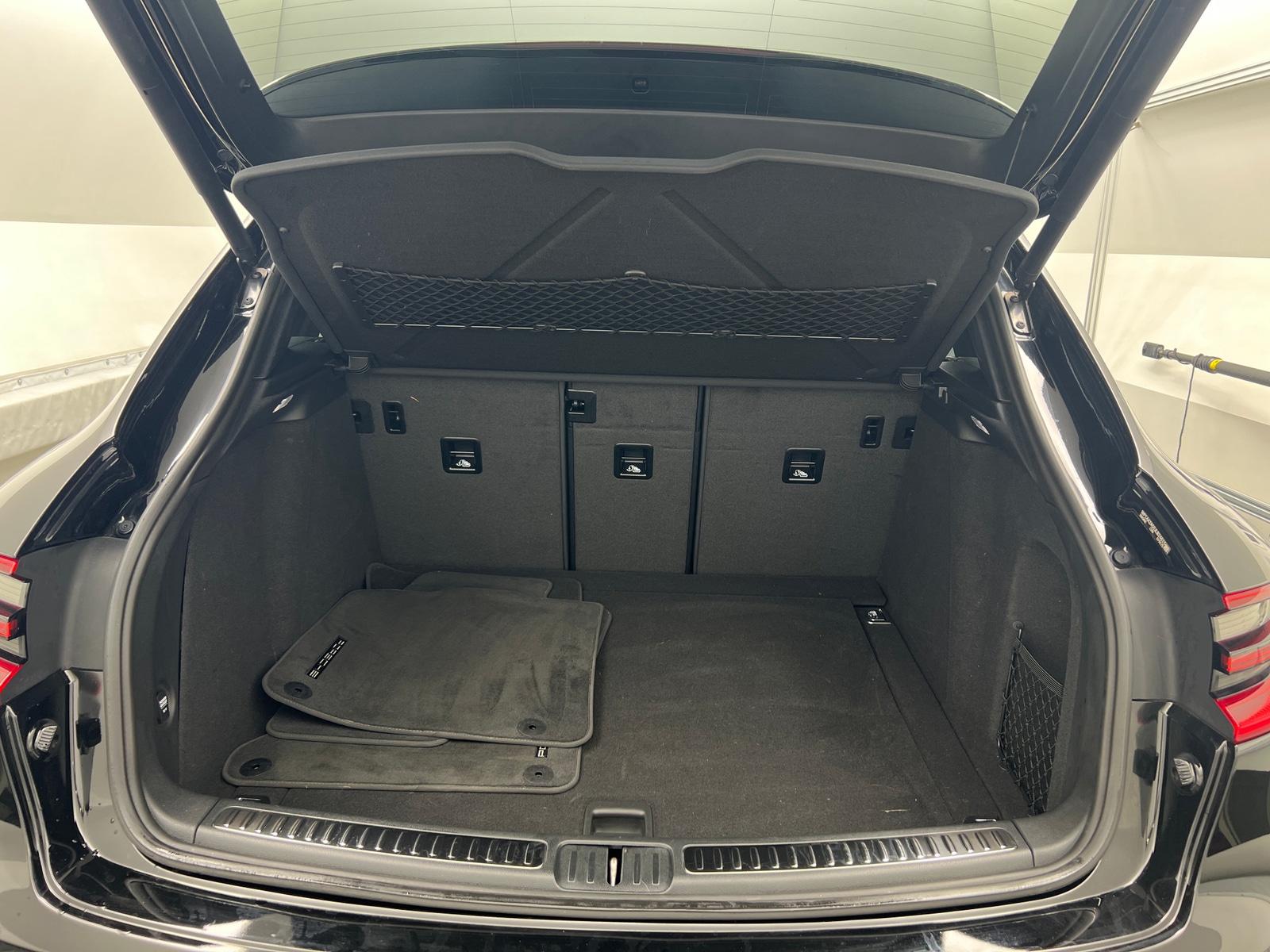 Thumbnail: 2018 Porsche Macan - 7