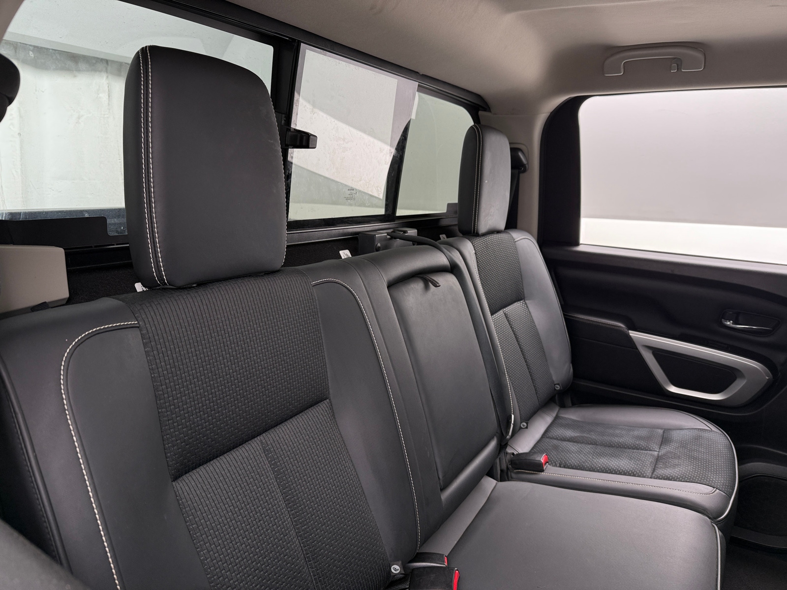 Thumbnail: 2019 Nissan Titan - 6