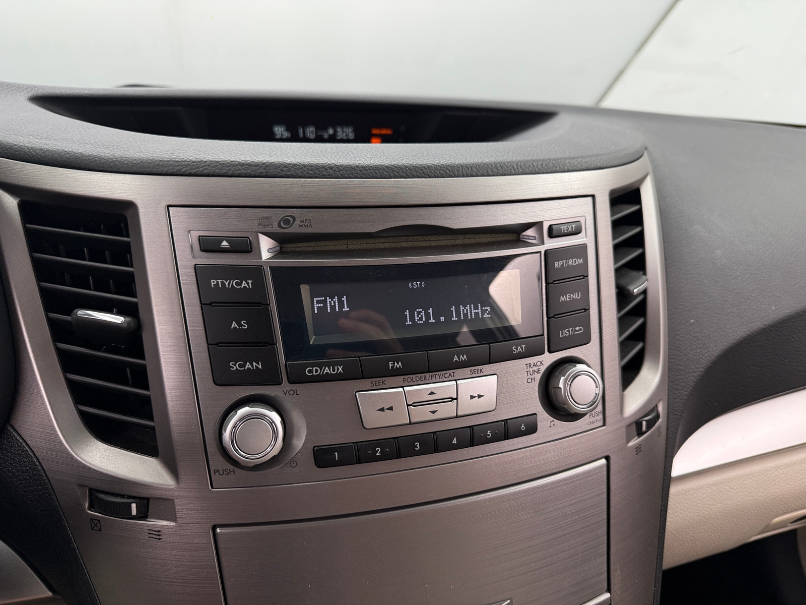 Thumbnail: 2012 Subaru Outback - 4