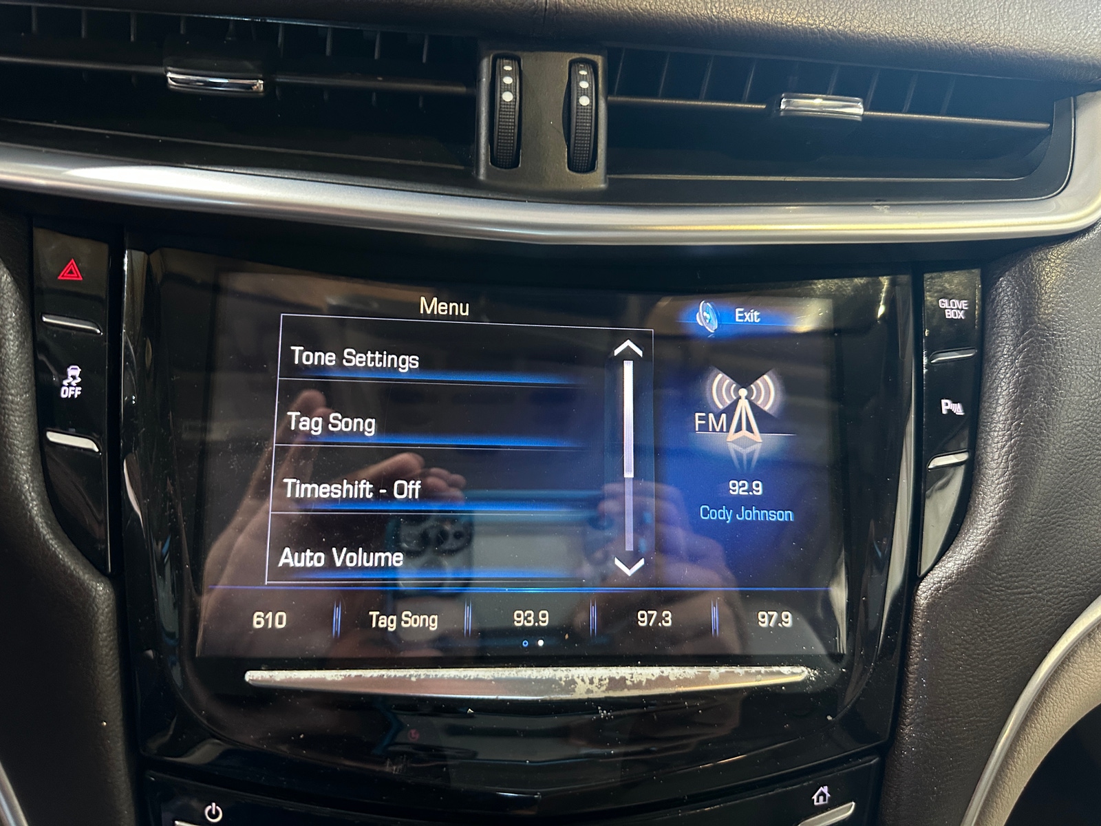 Thumbnail: 2013 Cadillac XTS - 3