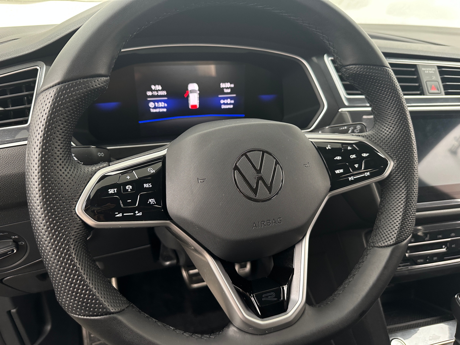 Thumbnail: 2024 Volkswagen Tiguan - 4