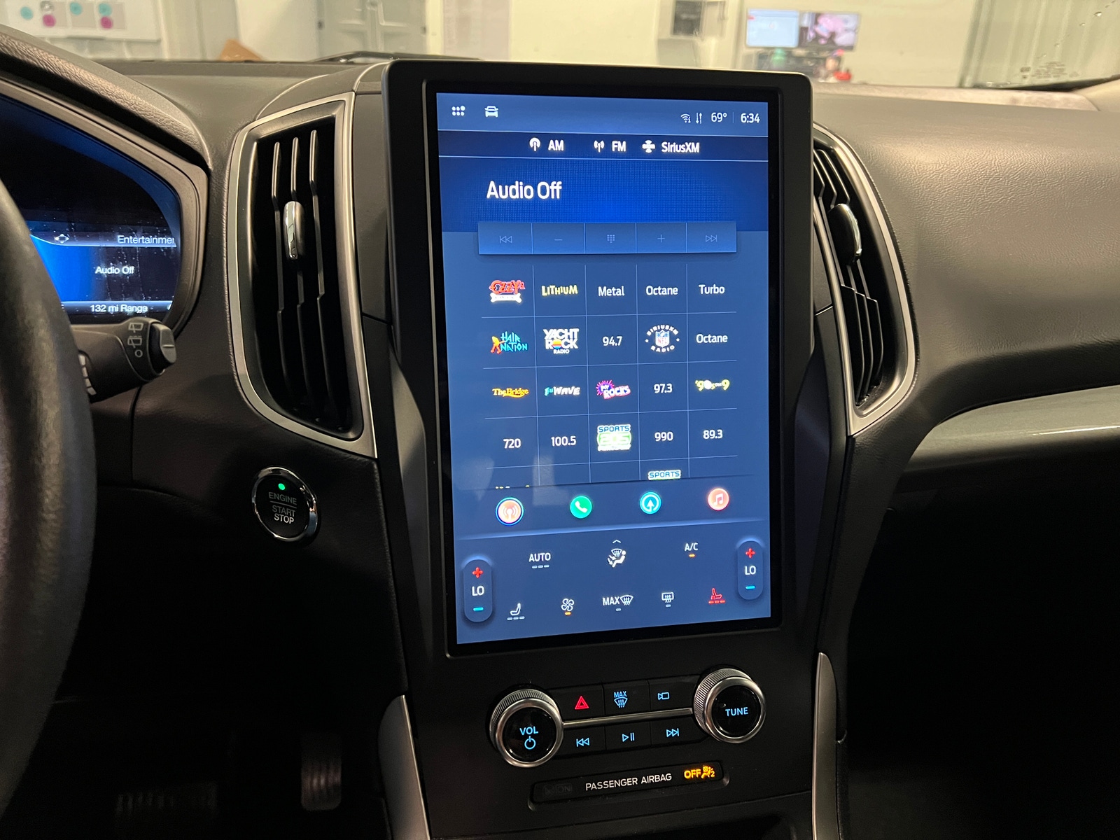 Thumbnail: 2024 Ford Edge - 3