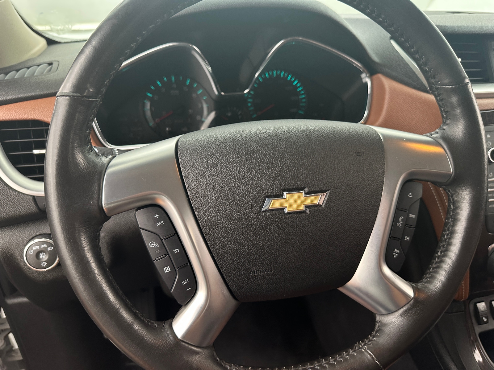 Thumbnail: 2017 Chevrolet Traverse - 4