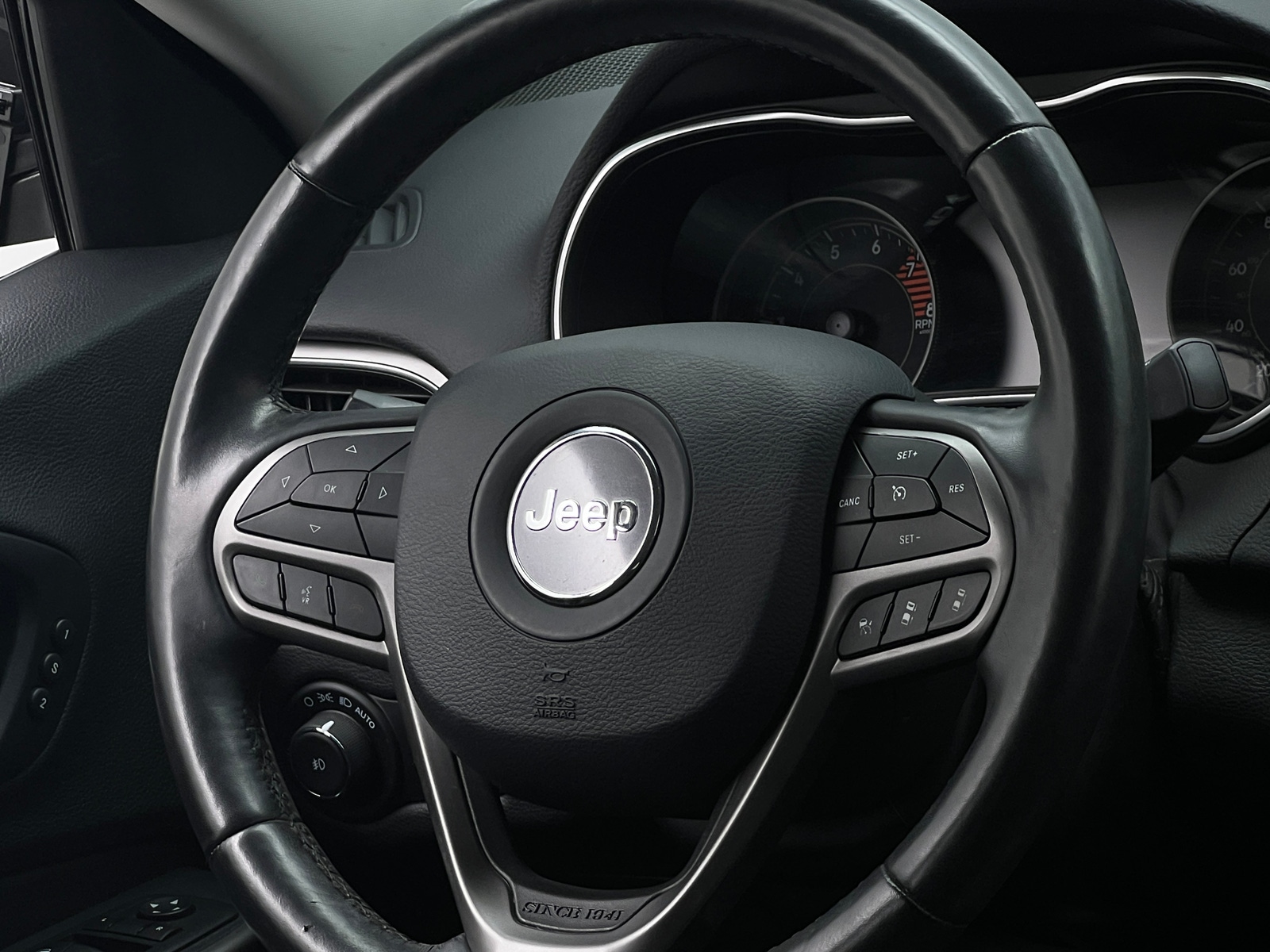 Thumbnail: 2021 Jeep Cherokee - 4