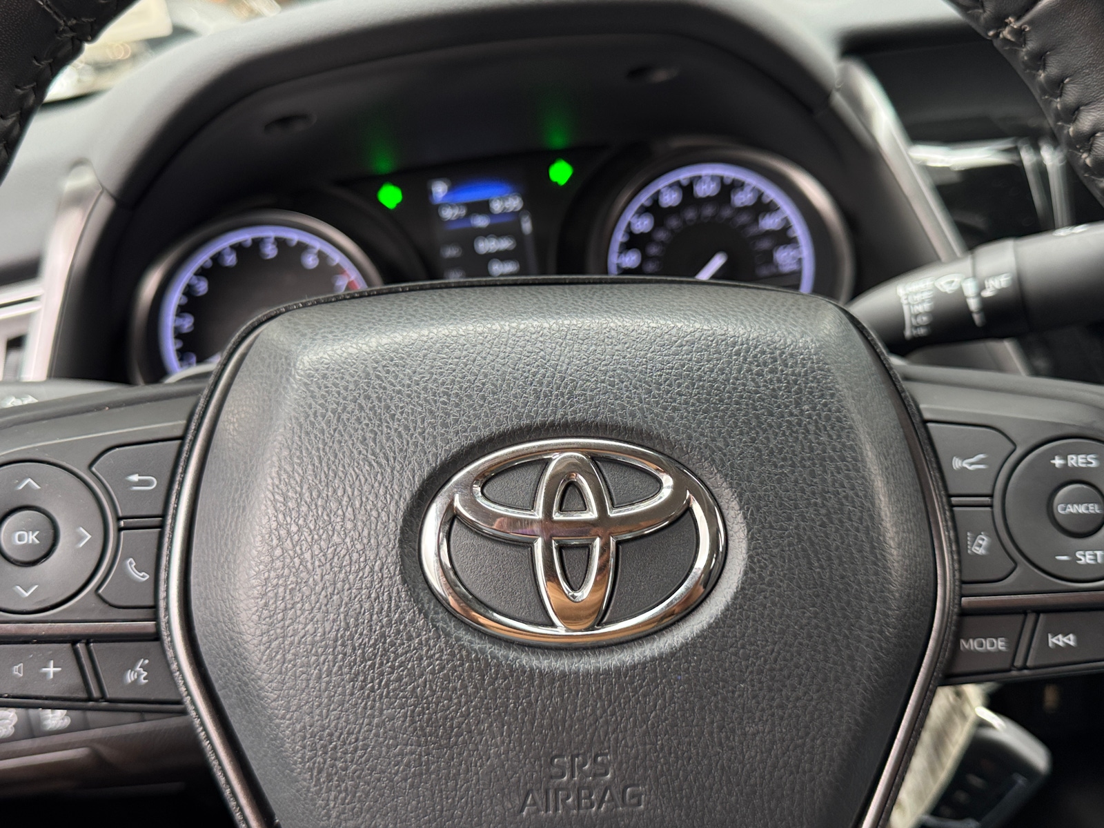 Thumbnail: 2022 Toyota Camry - 4