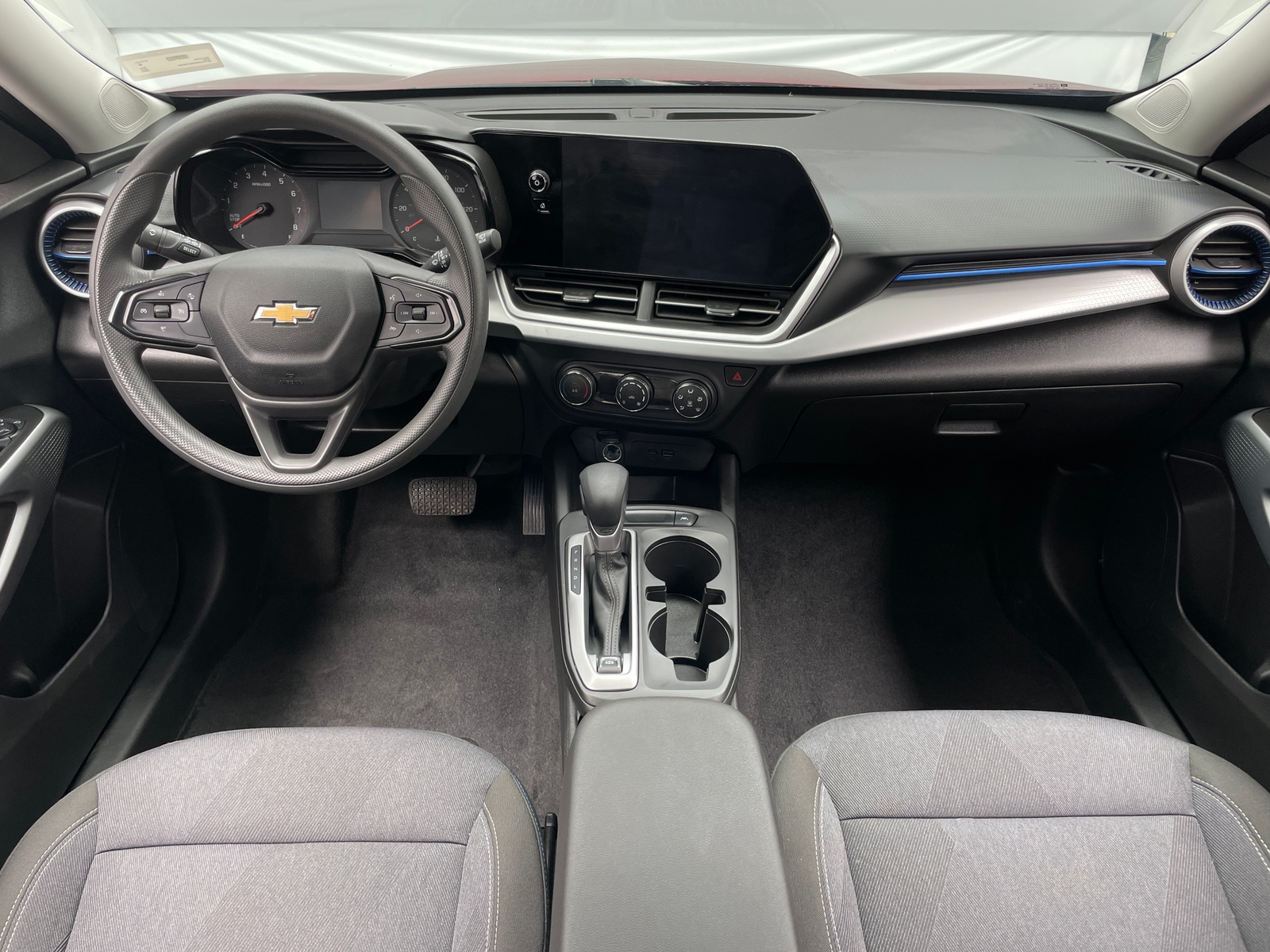 Thumbnail: 2025 Chevrolet Trax - 3