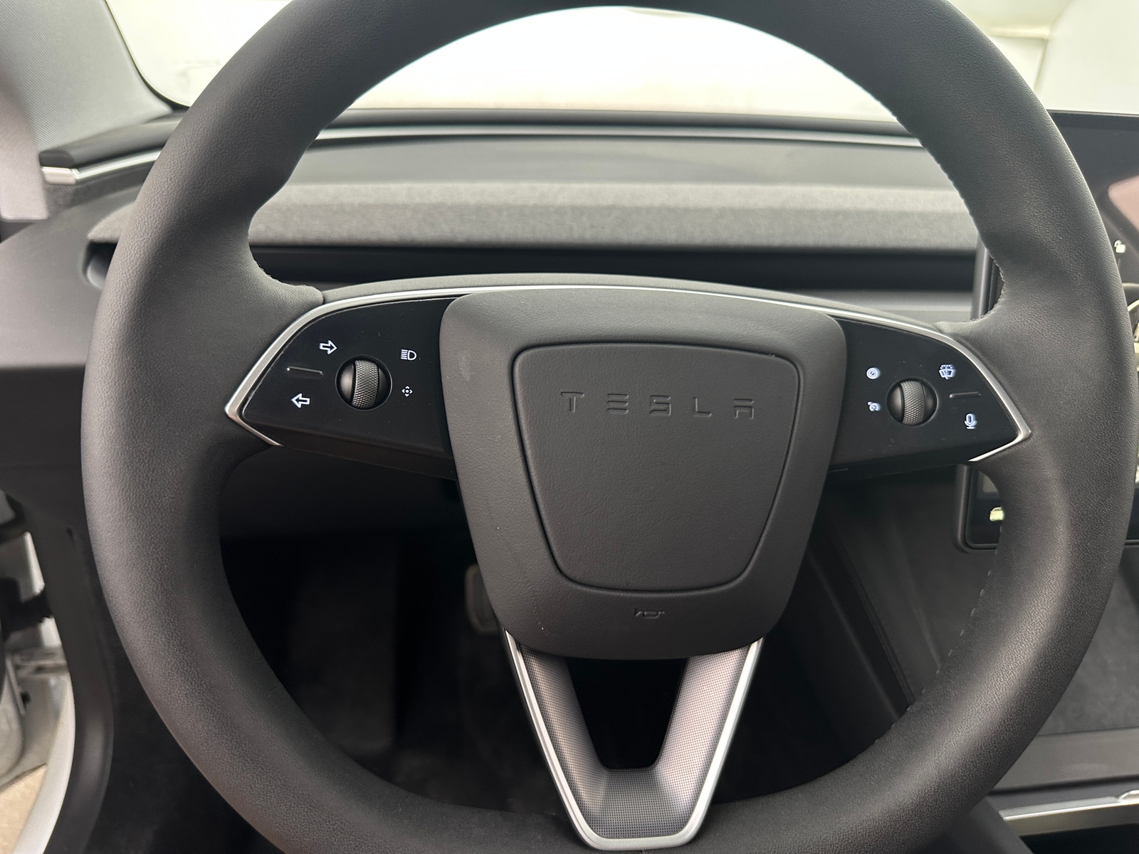 Thumbnail: 2024 Tesla Model 3 - 4