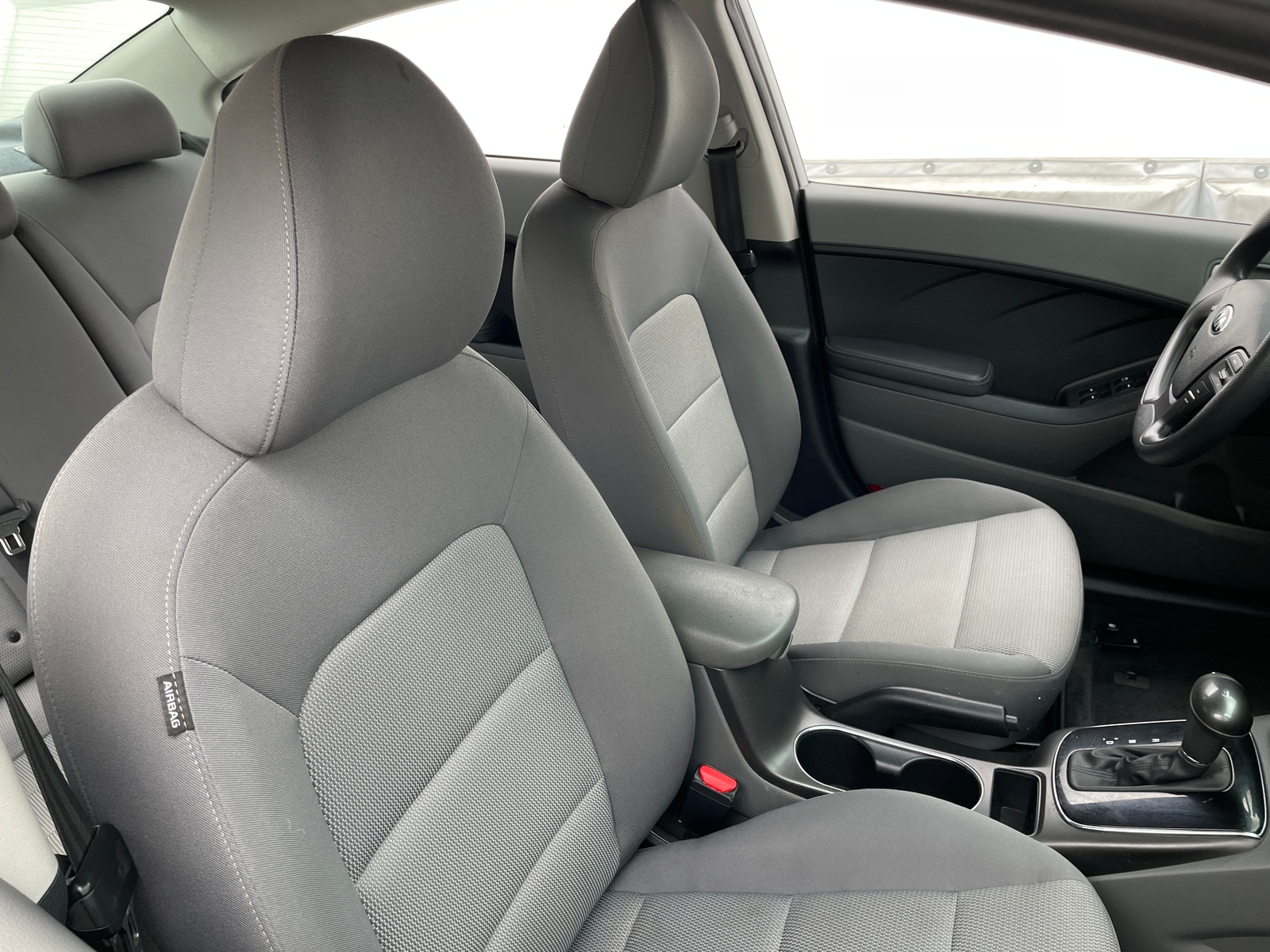 Thumbnail: 2017 Kia Forte - 2