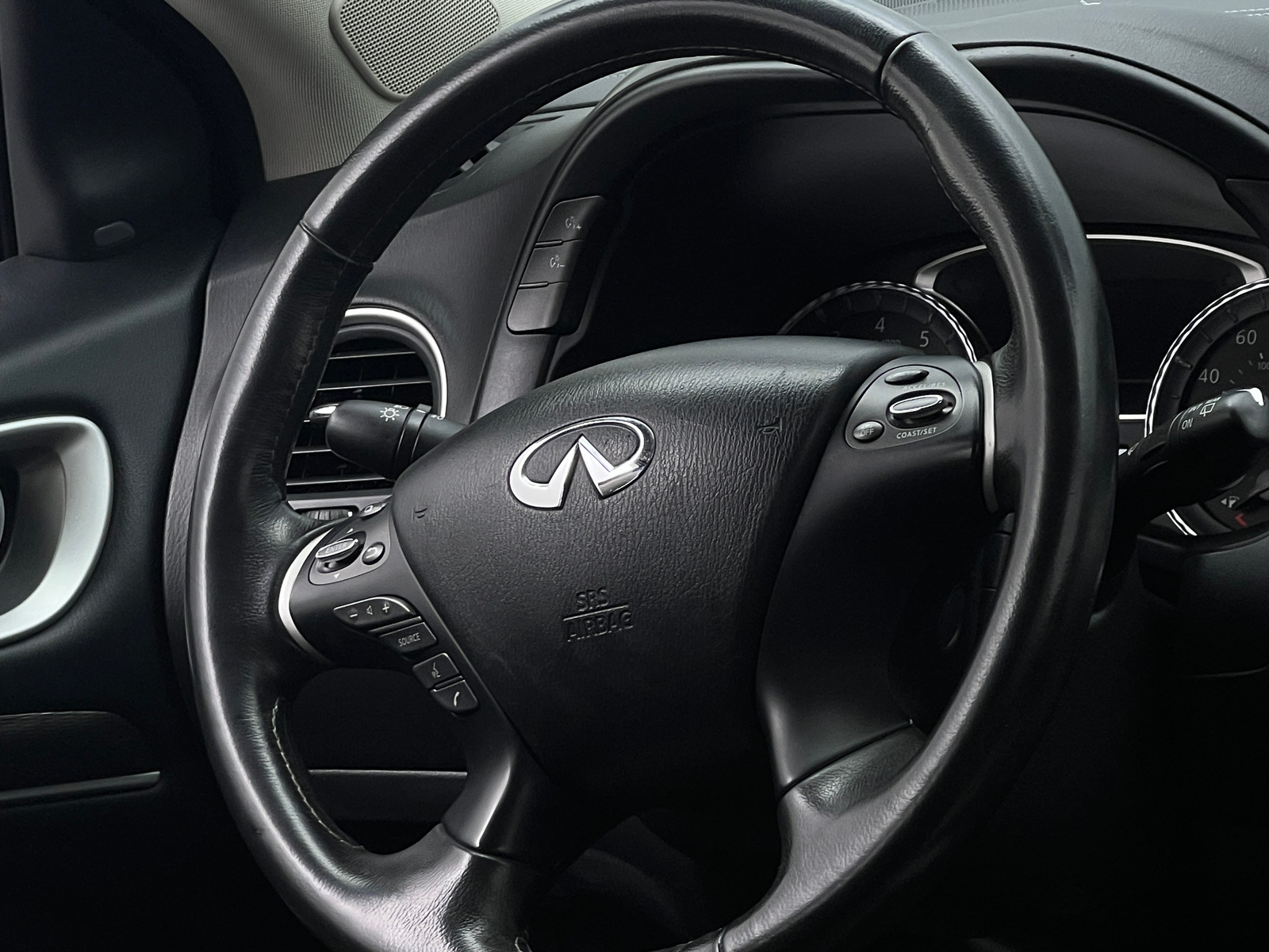 Thumbnail: 2019 INFINITI QX60 - 4