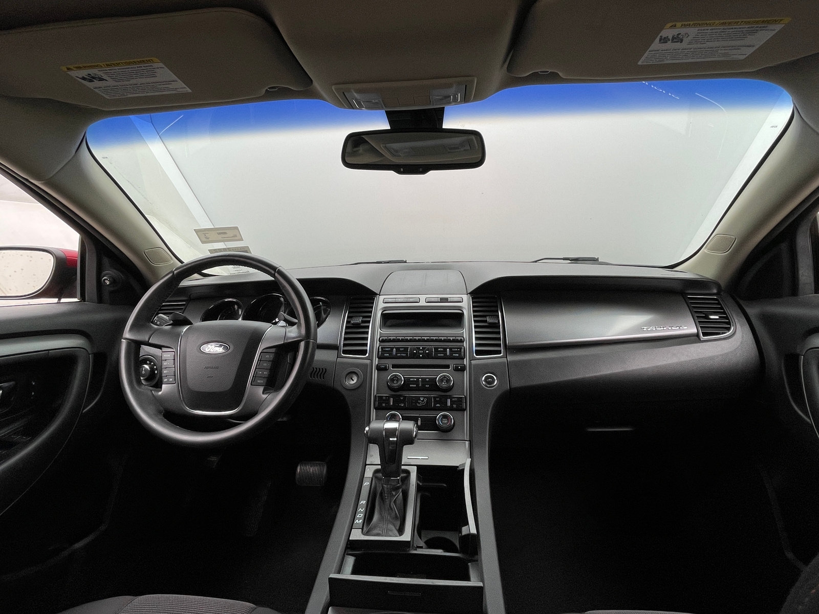 Thumbnail: 2011 Ford Taurus - 3