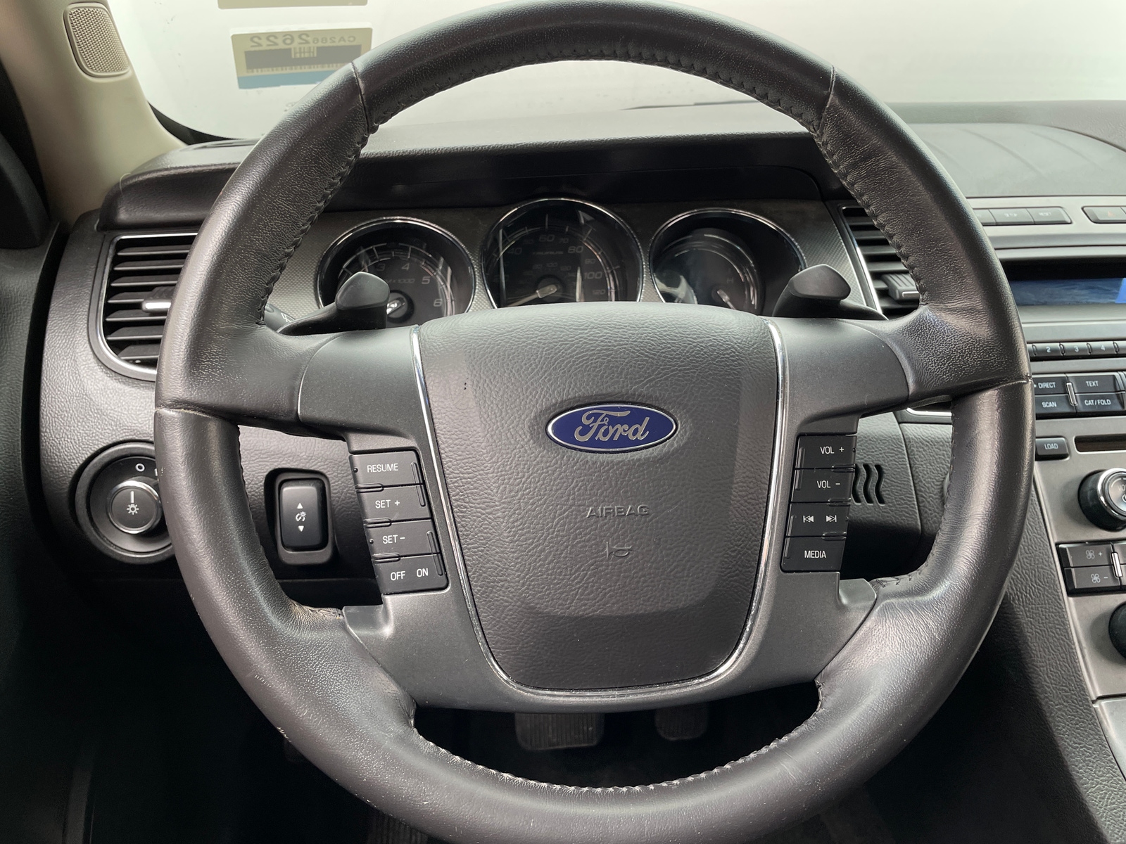 Thumbnail: 2011 Ford Taurus - 5