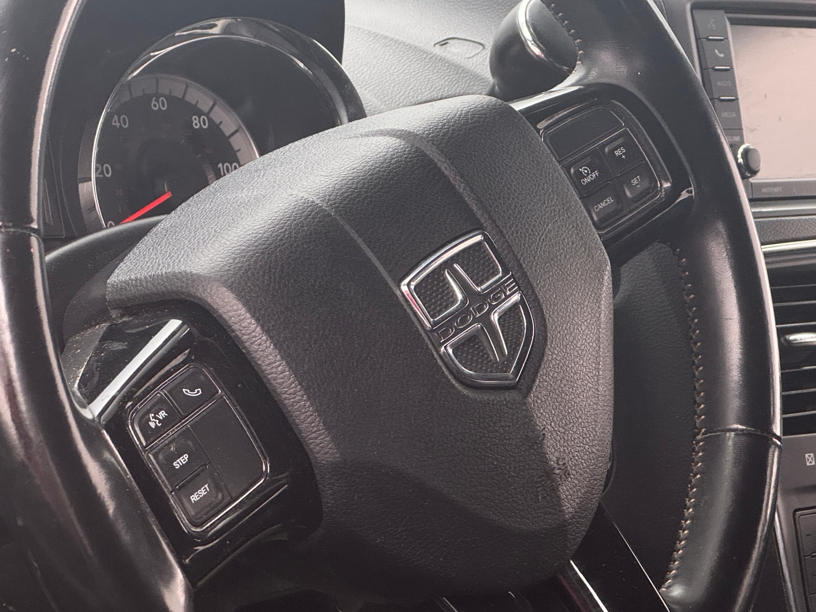 Thumbnail: 2020 Dodge Grand Caravan - 4