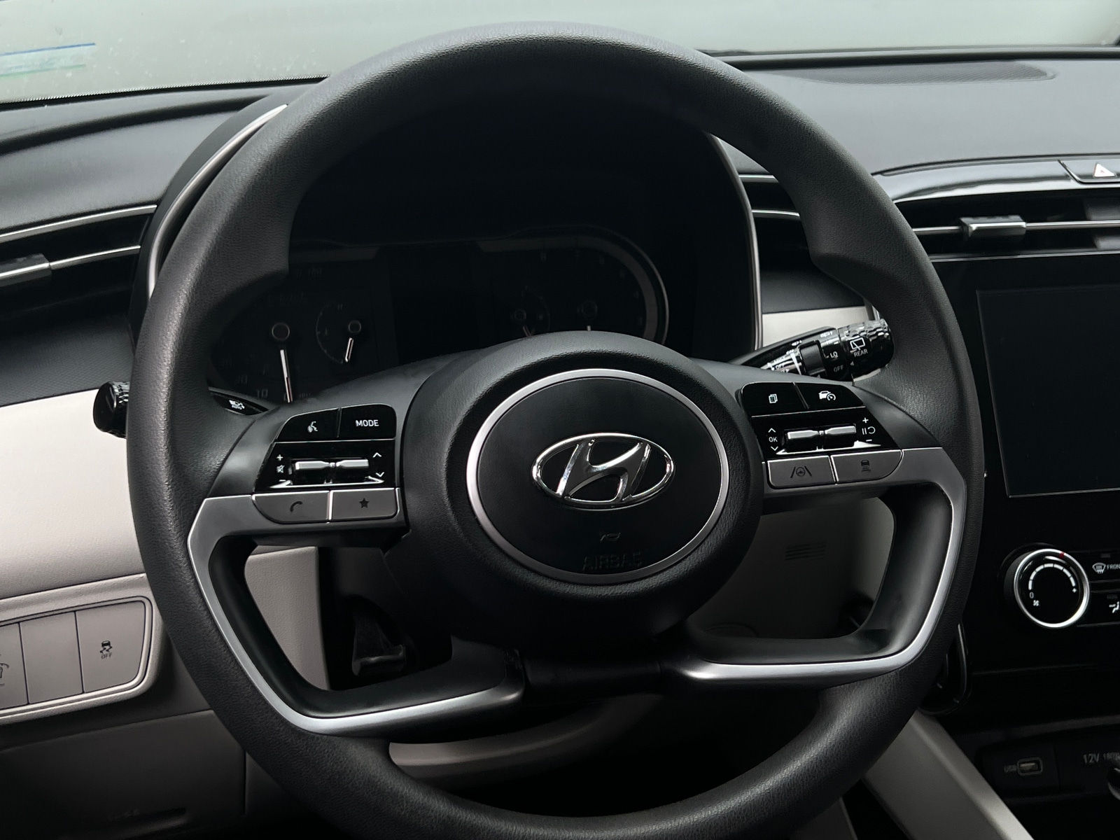 Thumbnail: 2022 Hyundai Tucson - 5