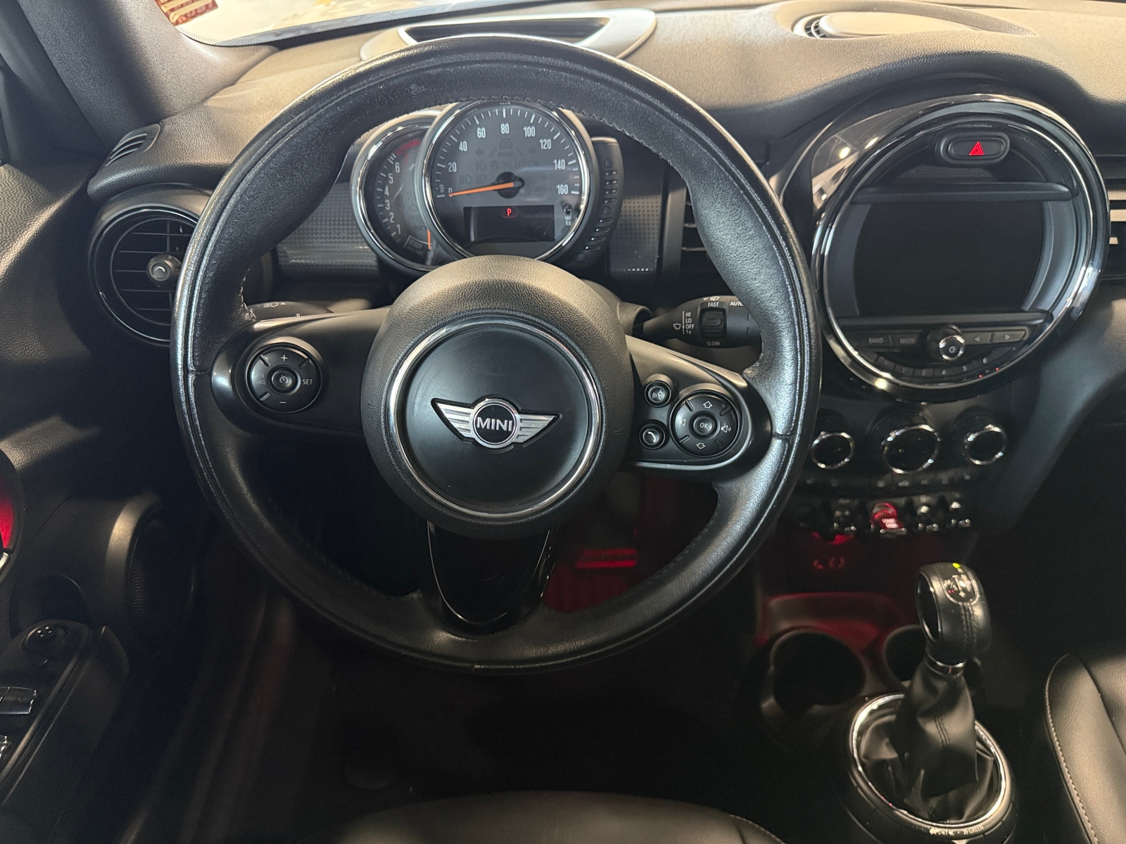 Thumbnail: 2017 MINI Cooper Convertible - 4
