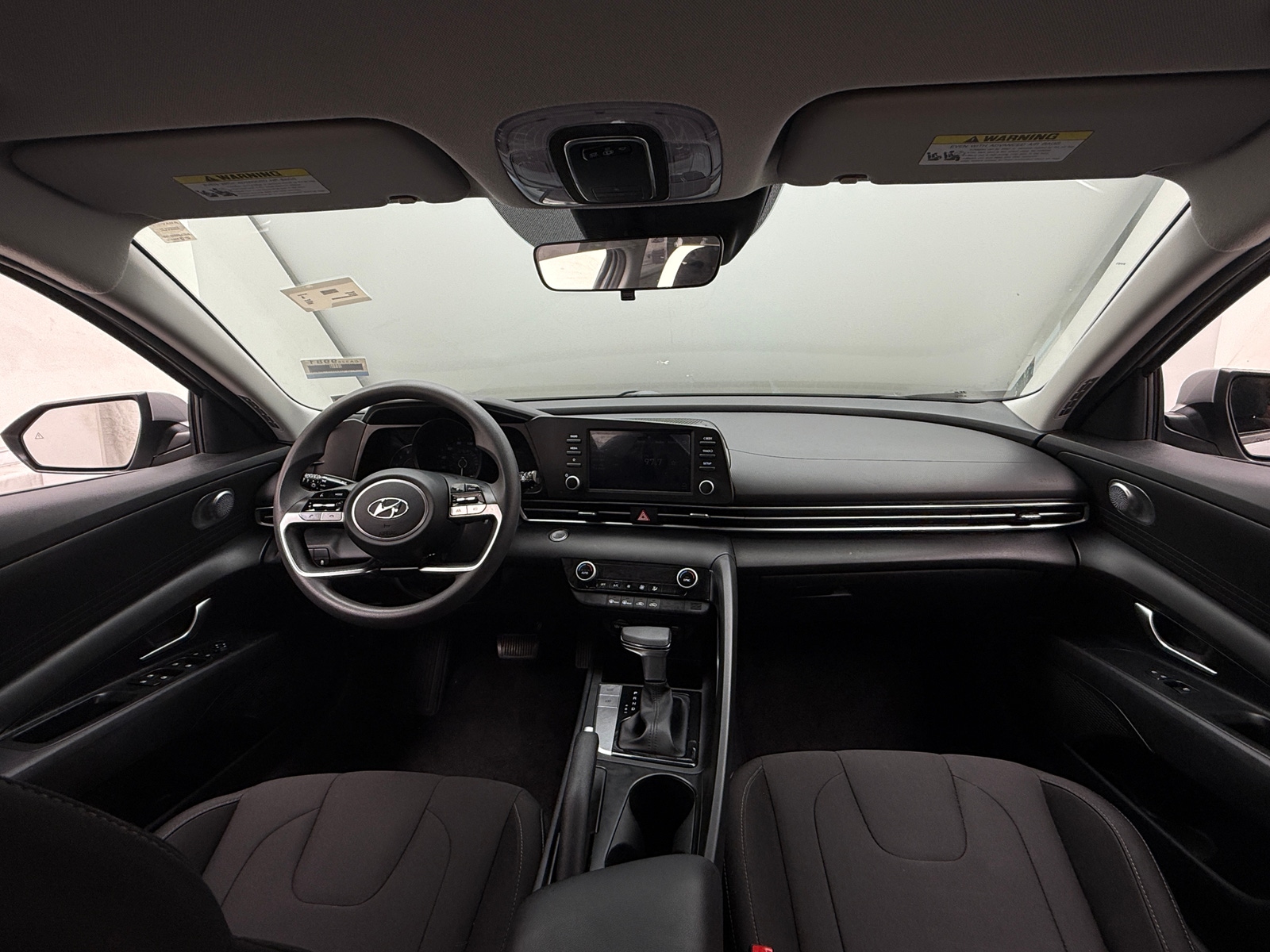 Thumbnail: 2022 Hyundai Elantra - 3