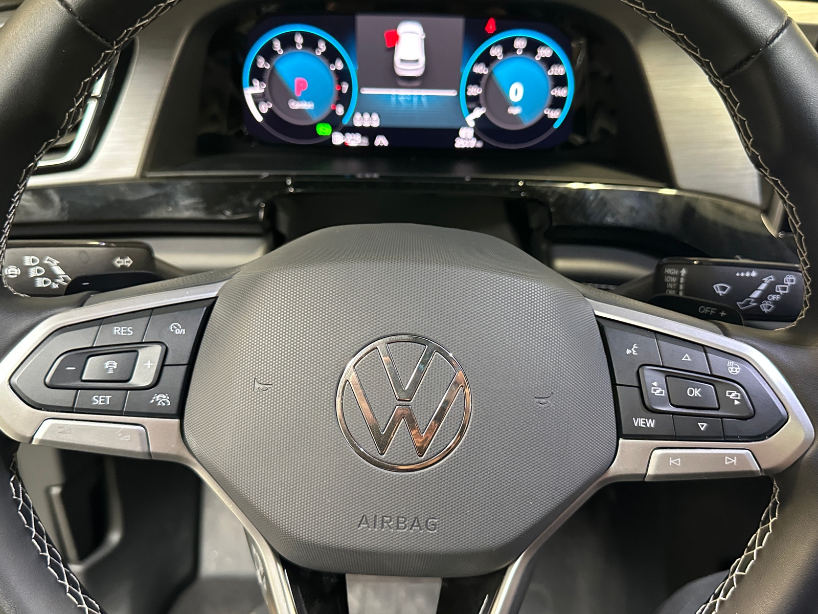 Thumbnail: 2025 Volkswagen Atlas - 4