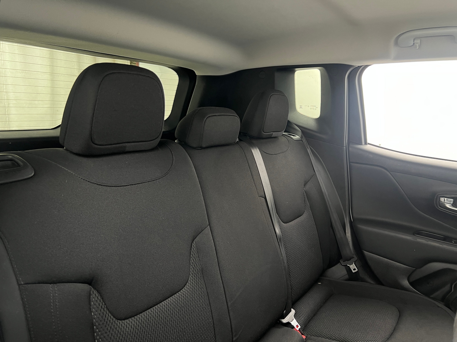 Thumbnail: 2019 Jeep Renegade - 6