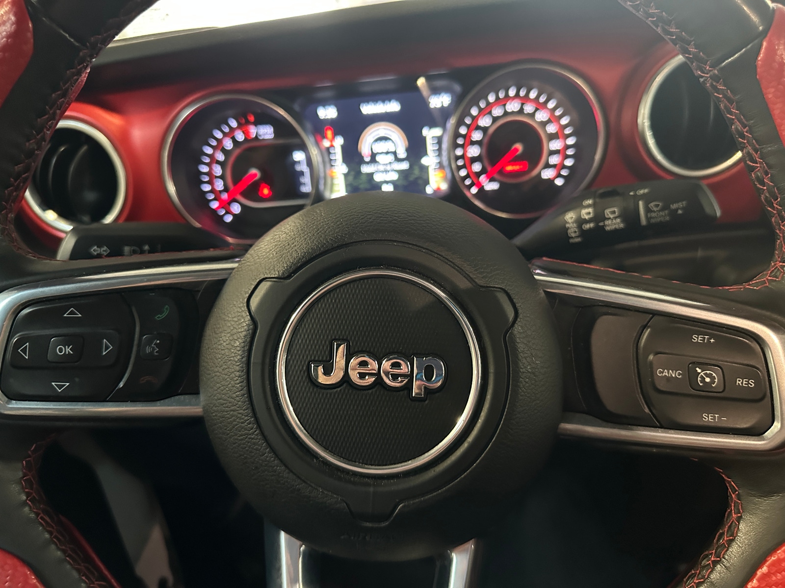 Thumbnail: 2019 Jeep Wrangler - 5