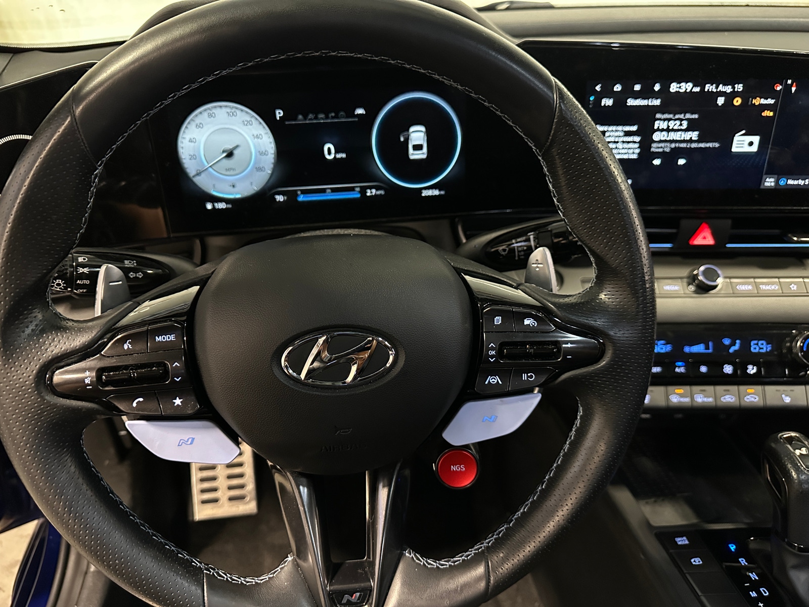 Thumbnail: 2022 Hyundai Elantra - 4