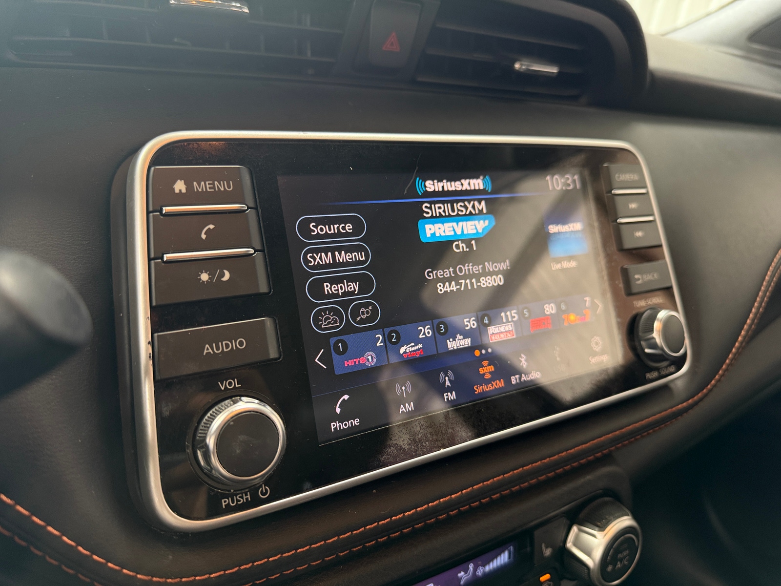 Thumbnail: 2019 Nissan Kicks - 3