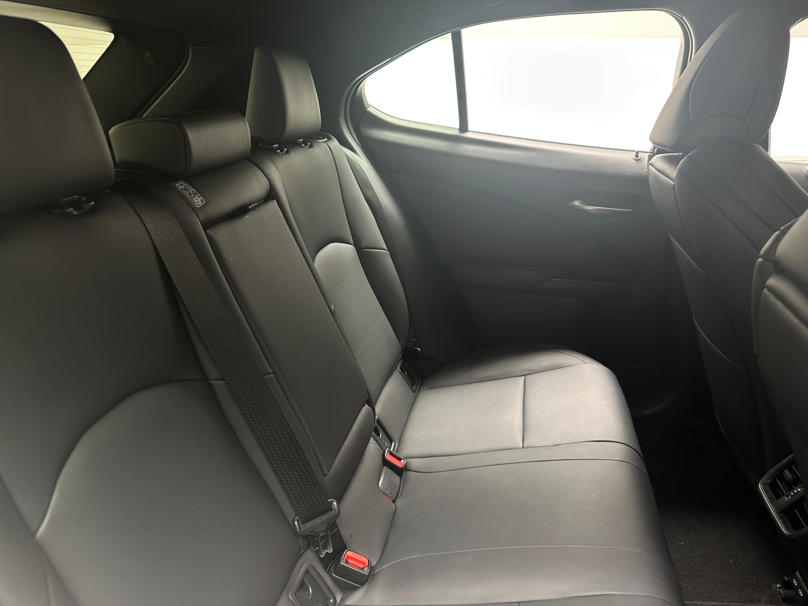 Thumbnail: 2021 Lexus UX - 5