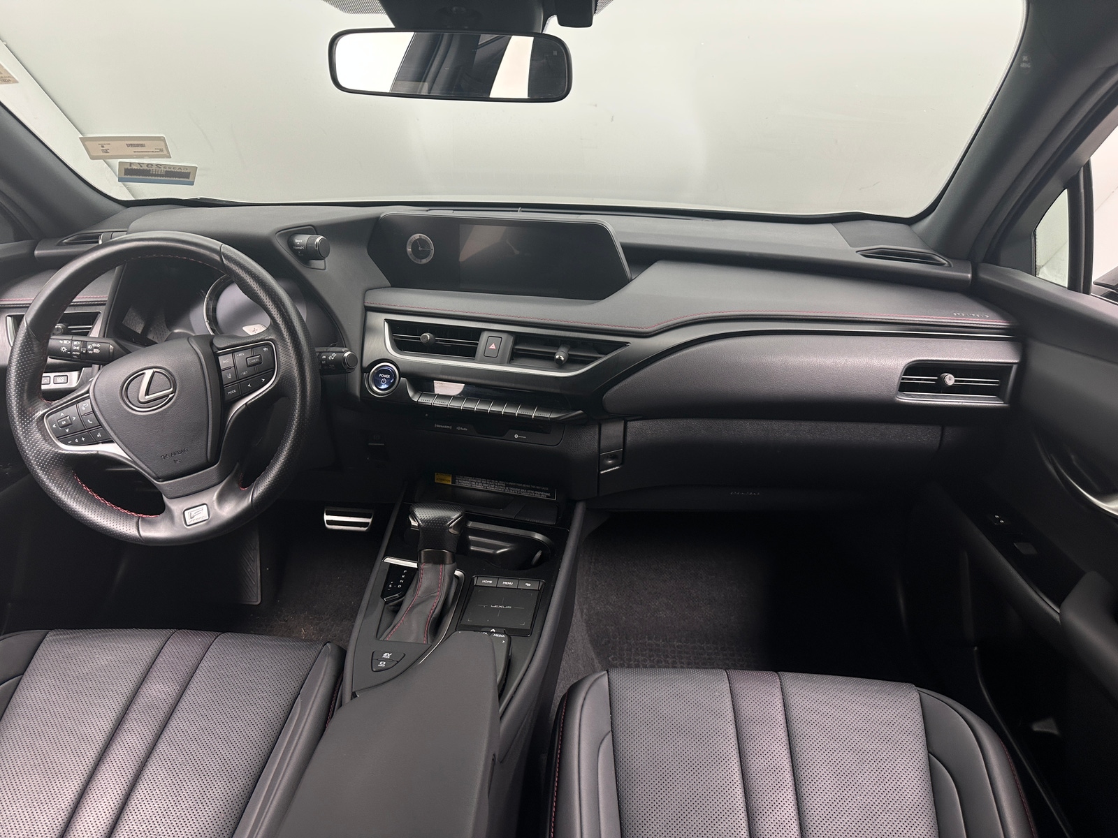 Thumbnail: 2021 Lexus UX - 2
