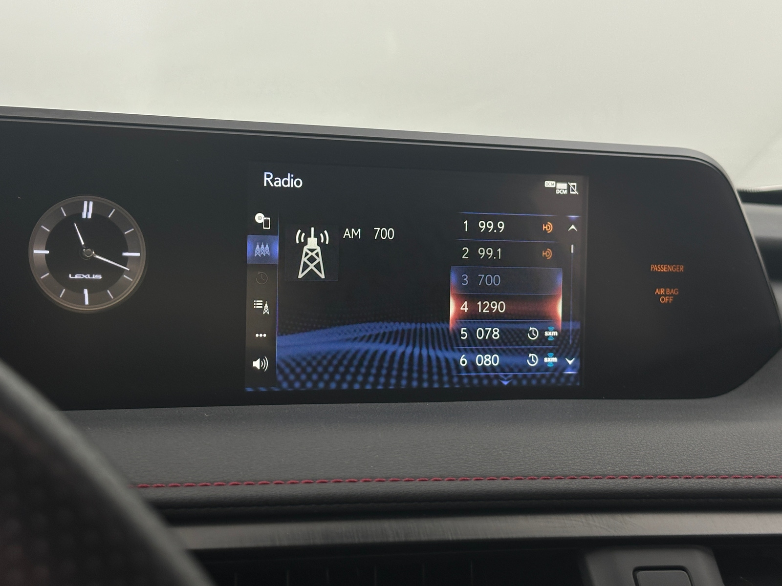 Thumbnail: 2021 Lexus UX - 3
