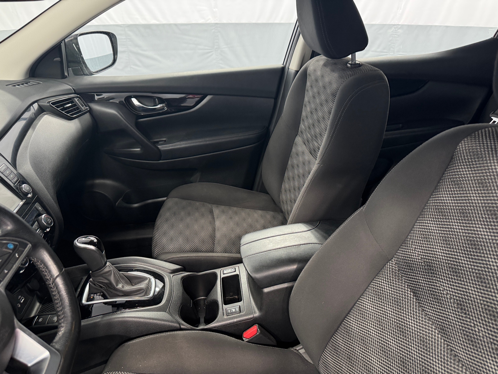 Thumbnail: 2019 Nissan Rogue Sport - 2