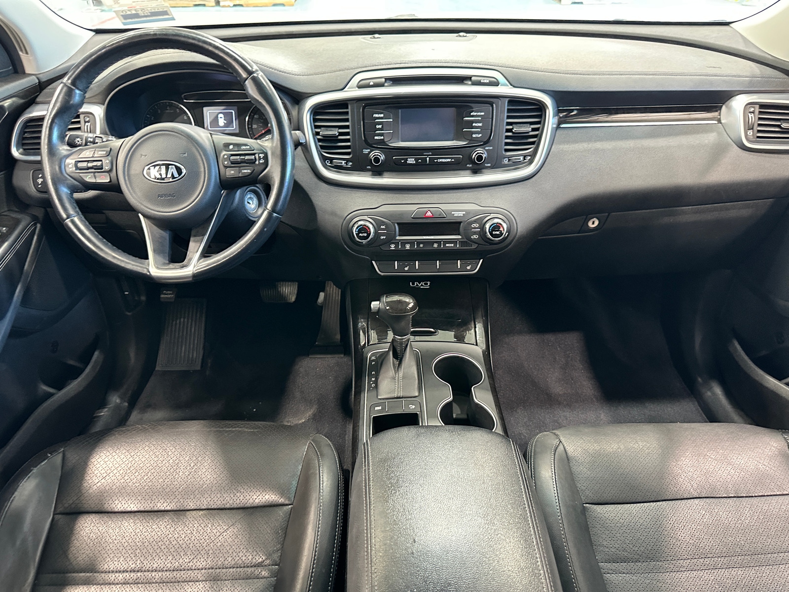 Thumbnail: 2016 Kia Sorento - 2
