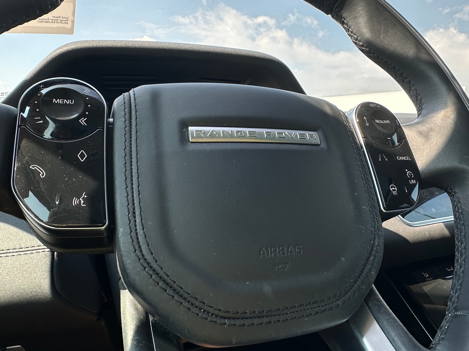 Thumbnail: 2018 Land Rover Range Rover Velar - 4