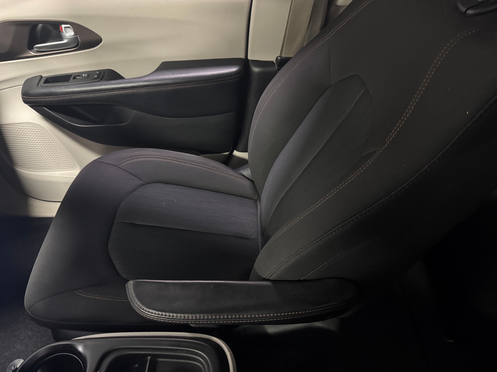 Thumbnail: 2019 Chrysler Pacifica - 2