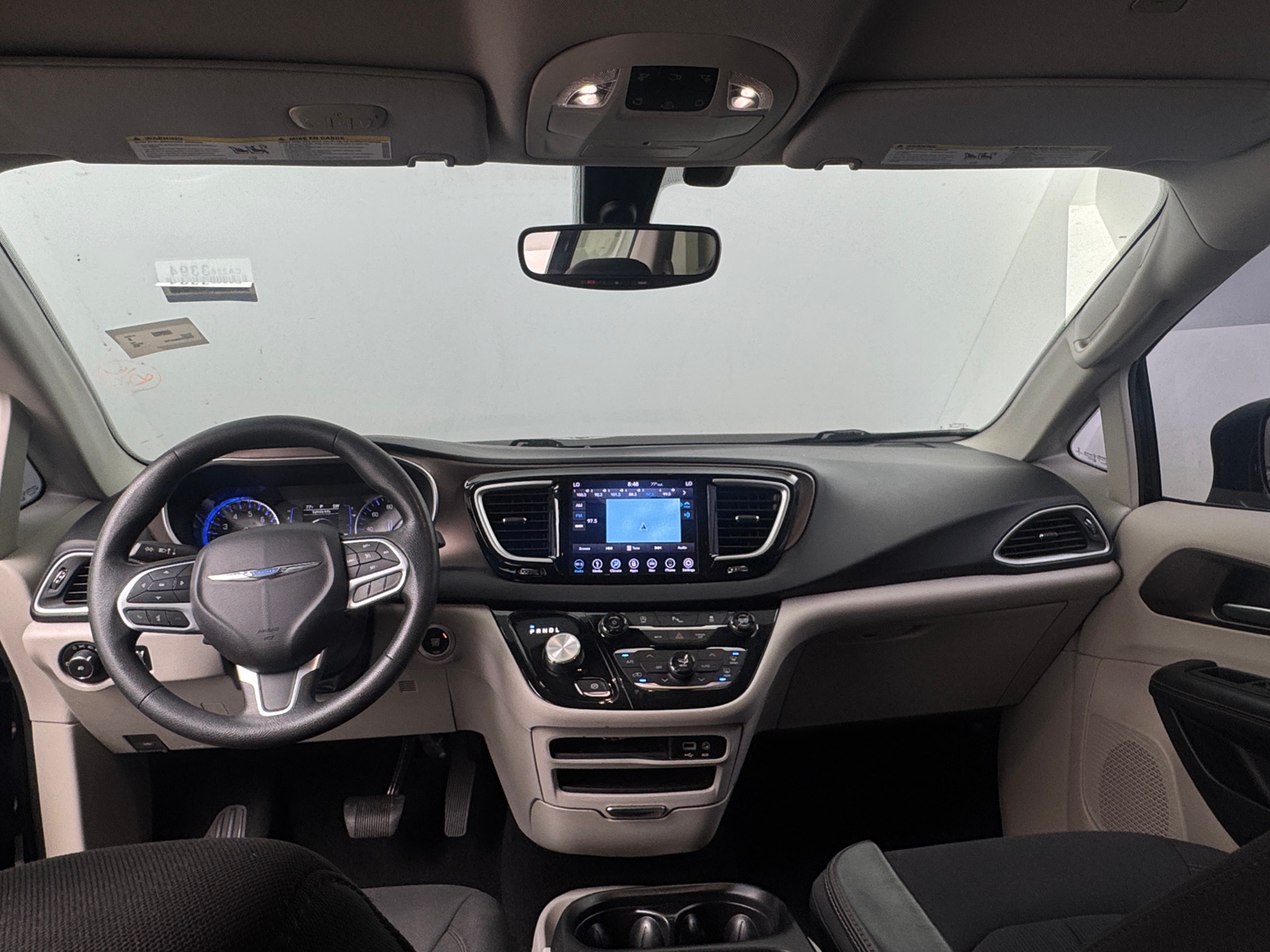 Thumbnail: 2019 Chrysler Pacifica - 3