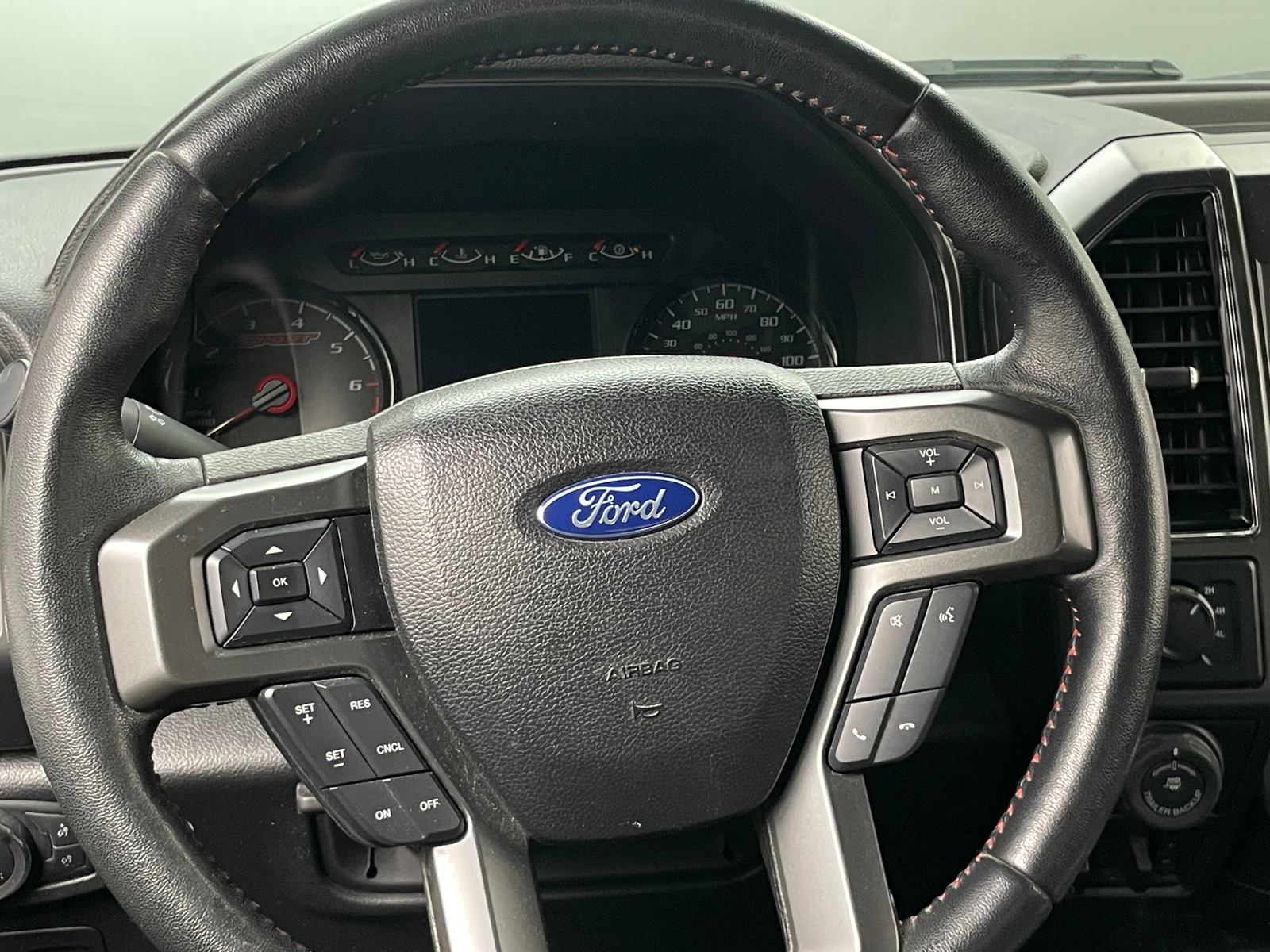 Thumbnail: 2018 Ford Econoline - 5