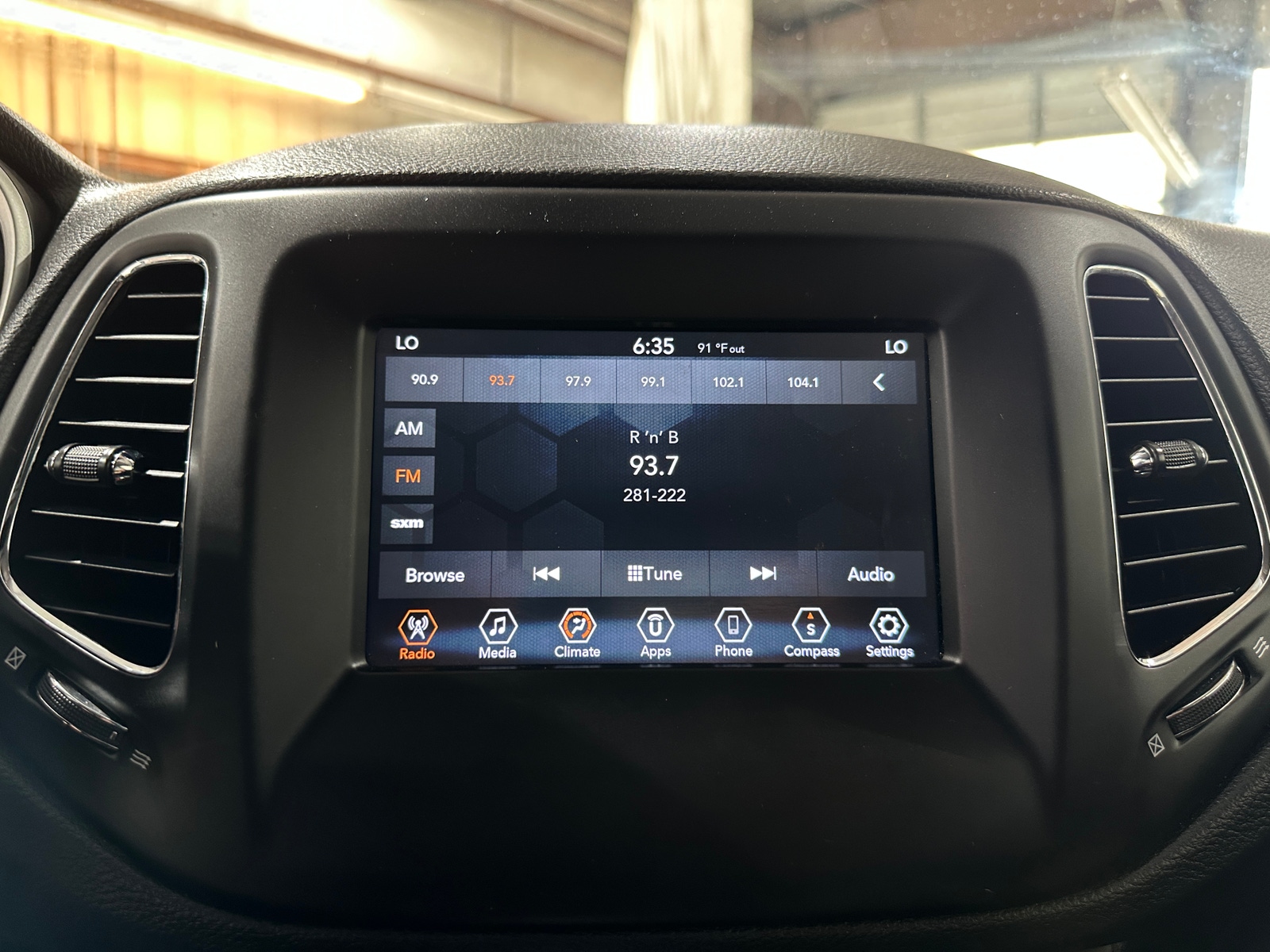 Thumbnail: 2019 Jeep Compass - 4