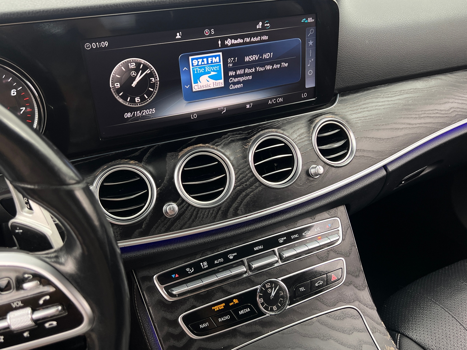 Thumbnail: 2019 Mercedes-Benz E-Class - 3