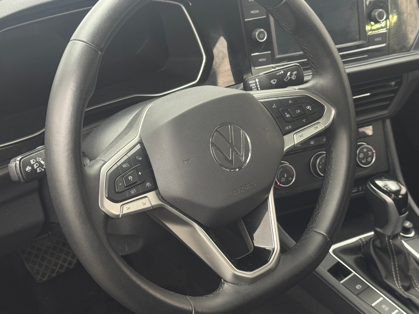 Thumbnail: 2024 Volkswagen Jetta - 5