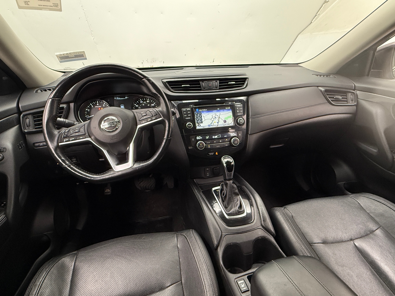 Thumbnail: 2017 Nissan Rogue - 2